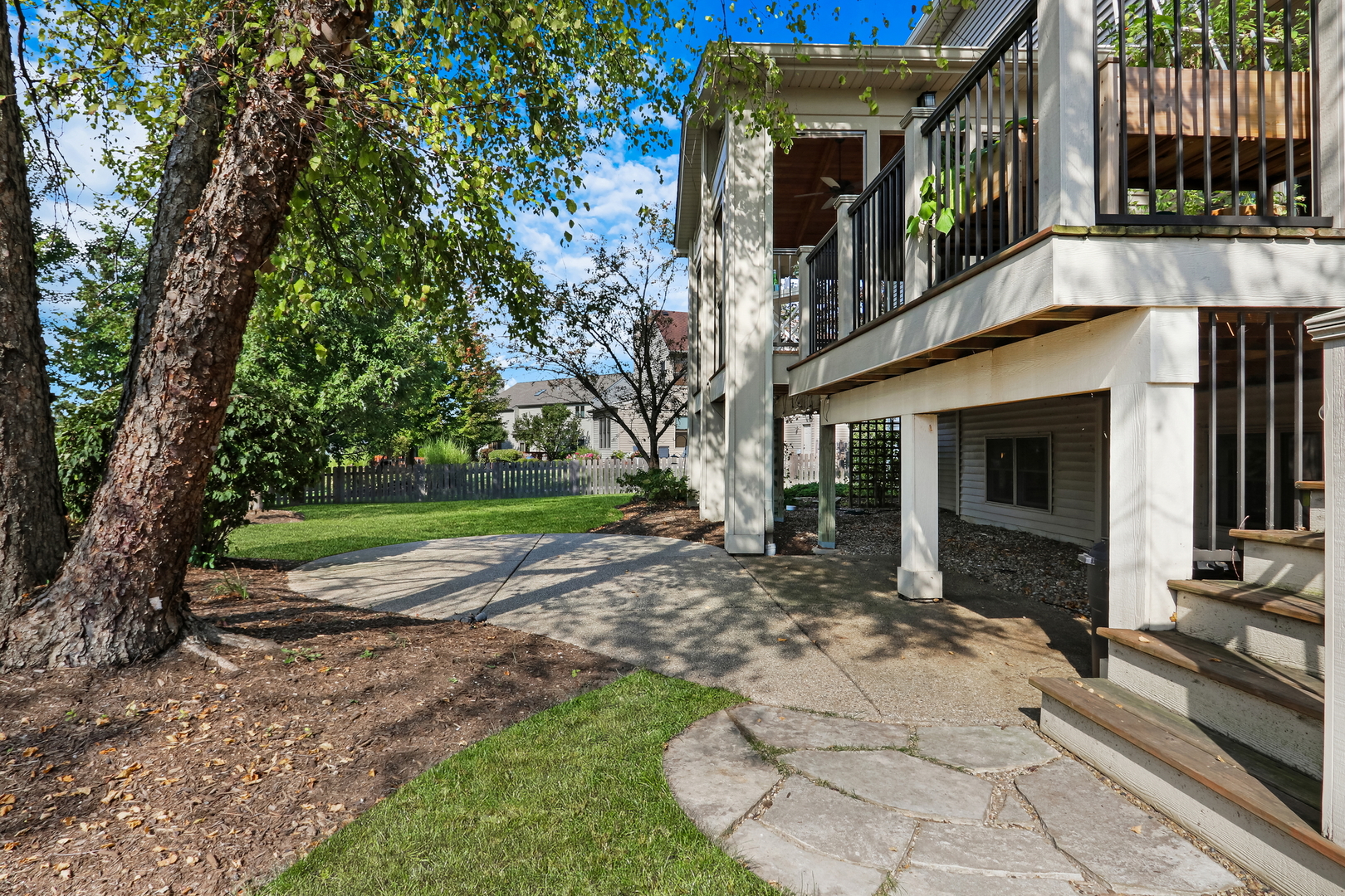 868 Red Hawk Drive