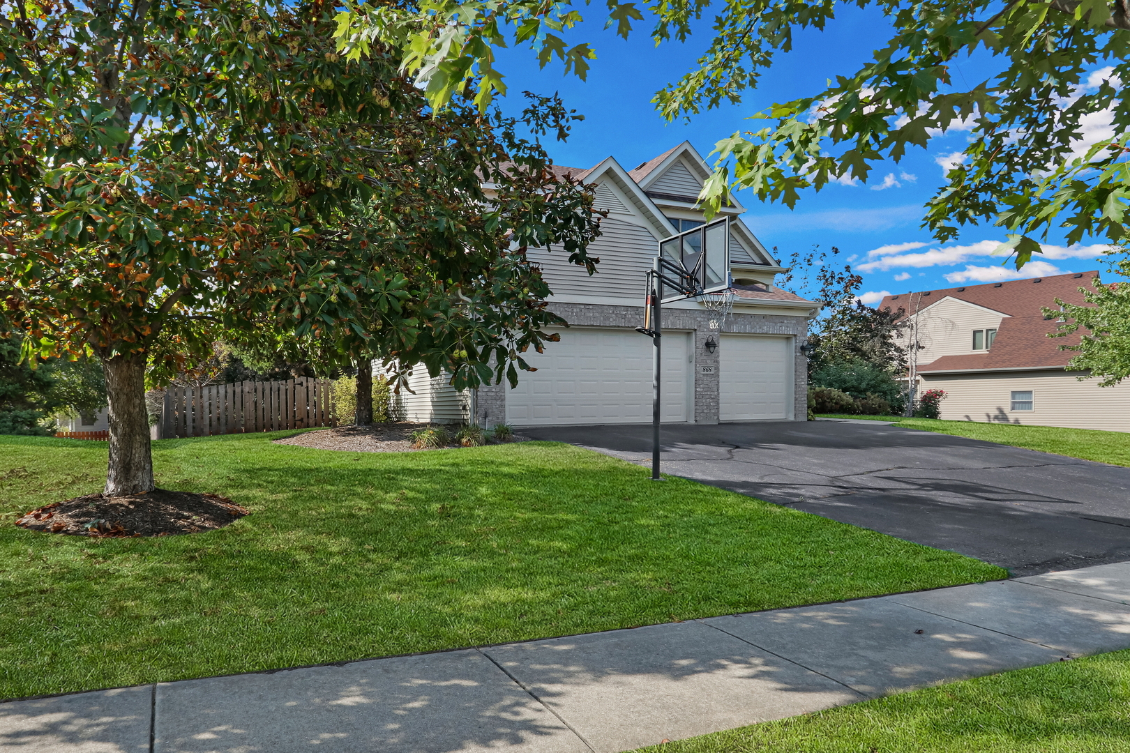 868 Red Hawk Drive
