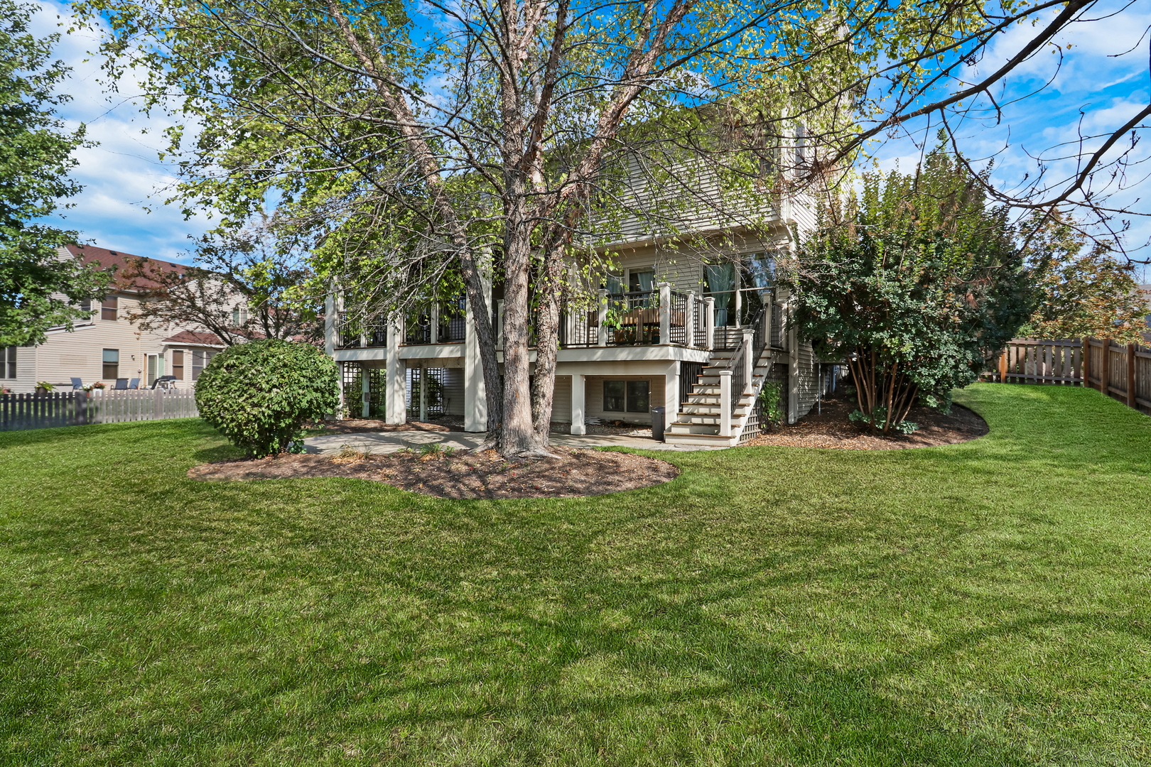 868 Red Hawk Drive