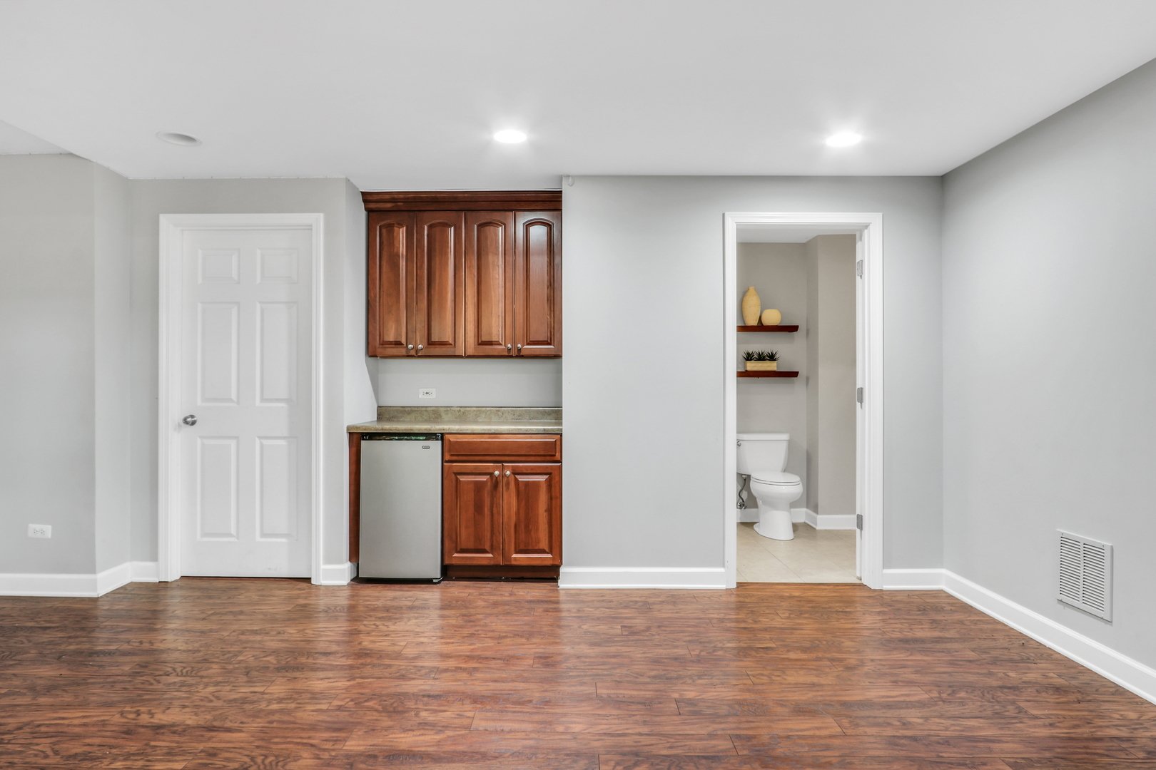 868 Red Hawk Drive