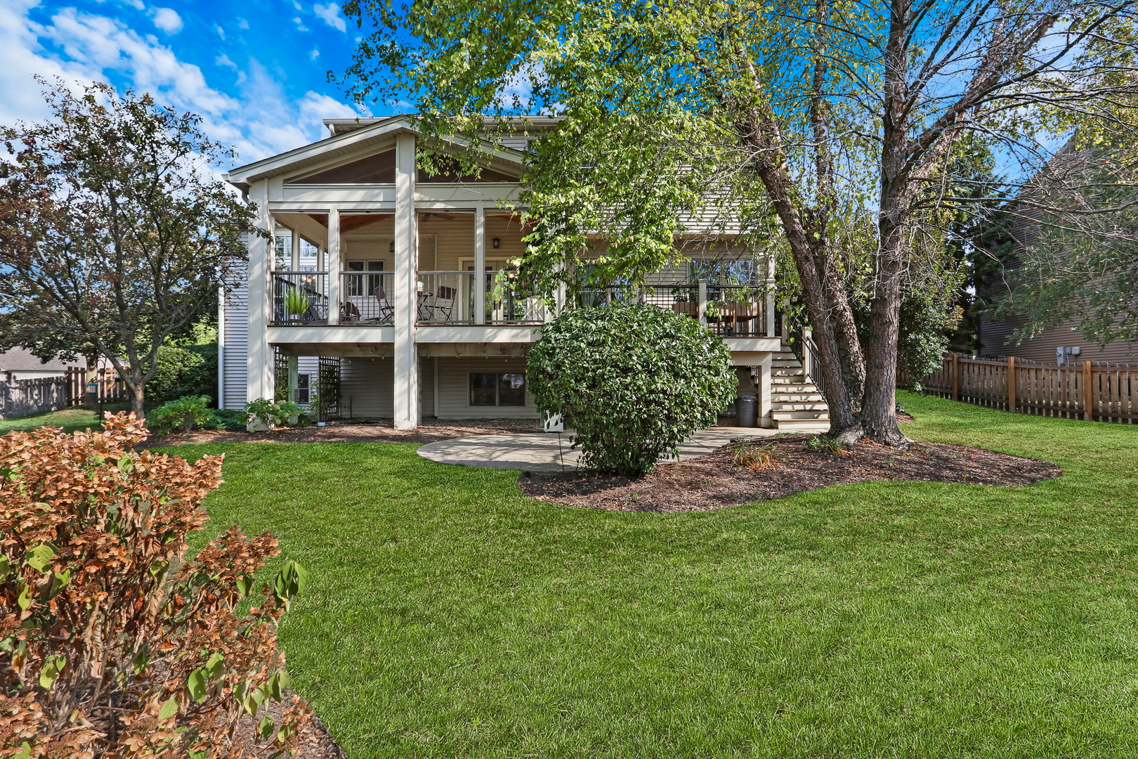 868 Red Hawk Drive