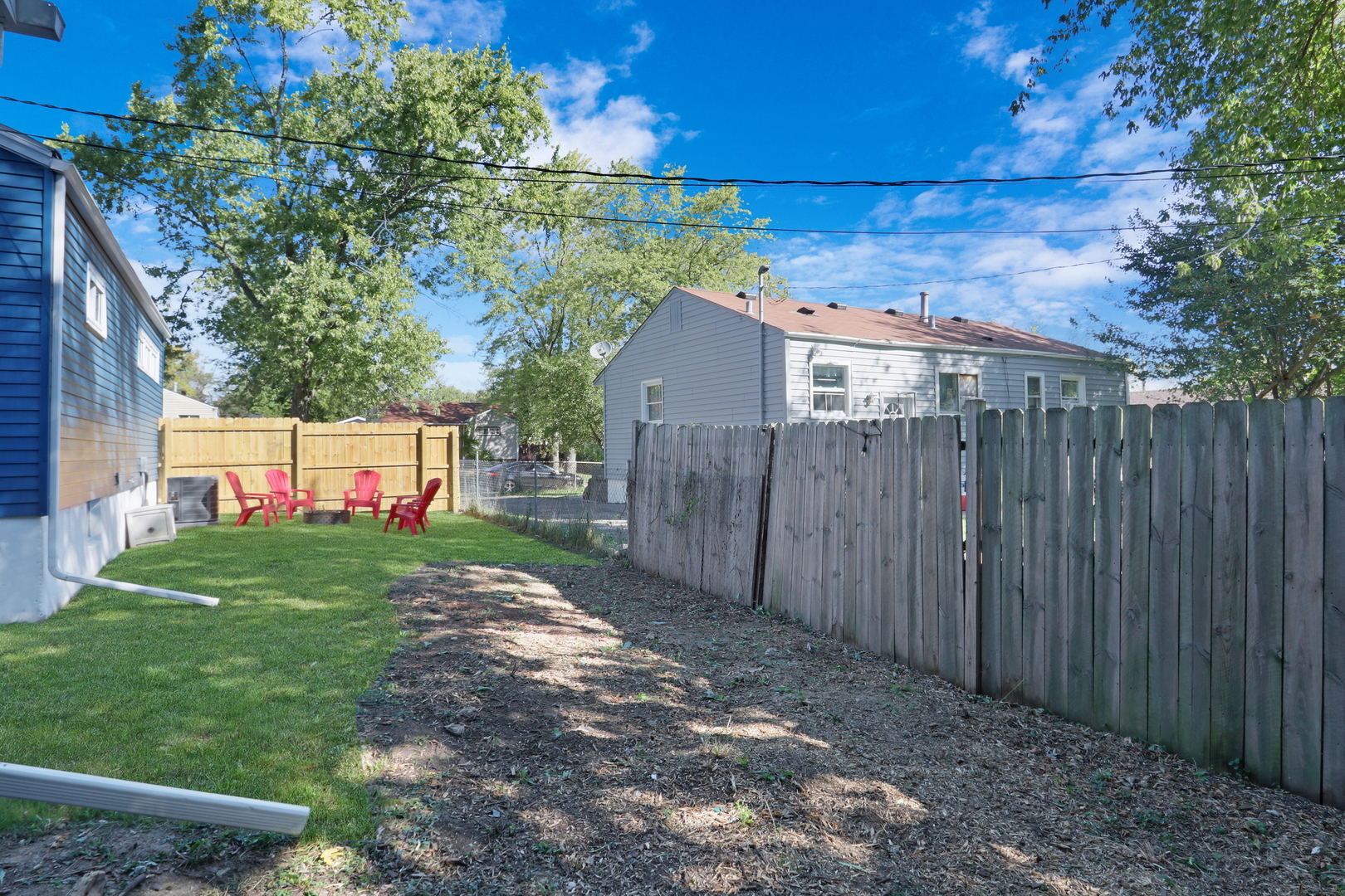2625 N Lewis Avenue
