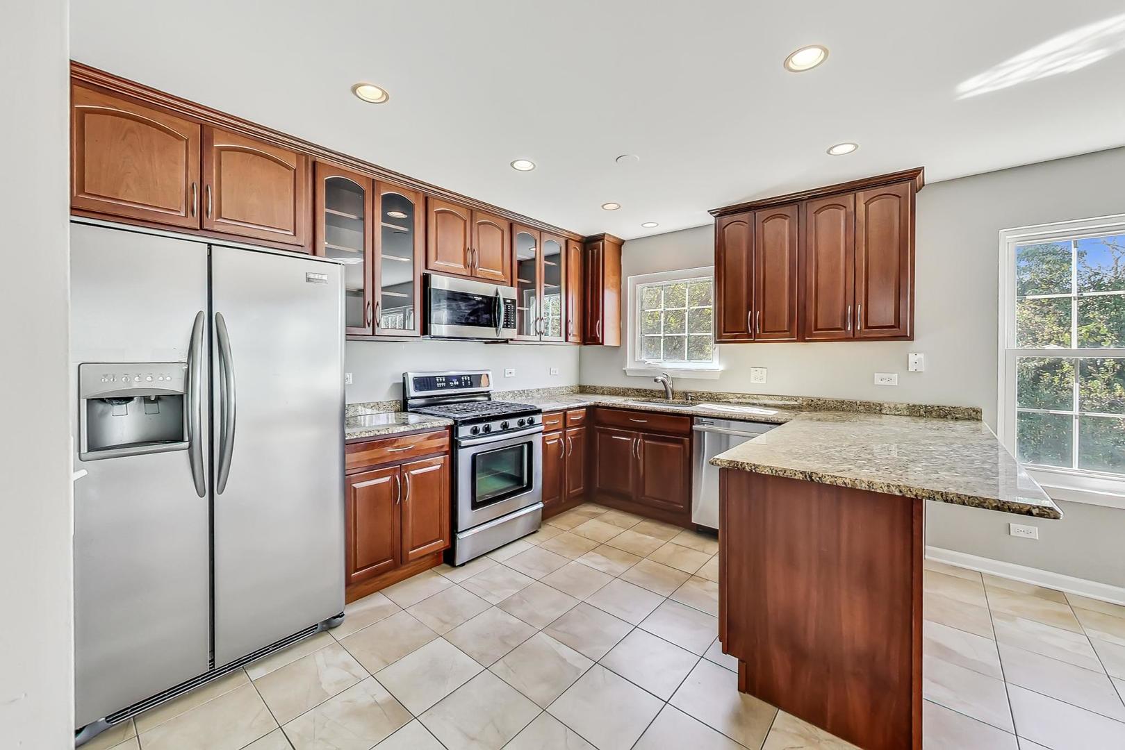 6016 Golfview Drive