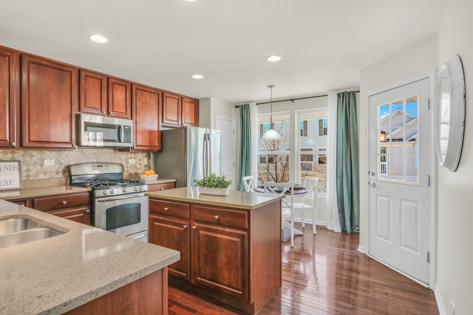 3210 Neubauer Circle Unit: 3210