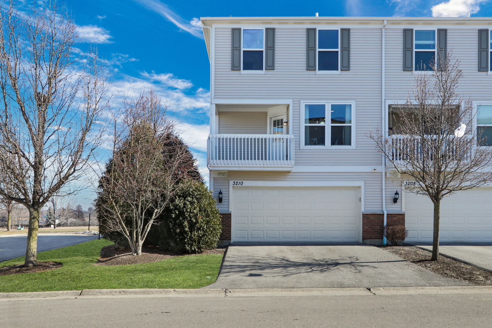 3210 Neubauer Circle Unit: 3210