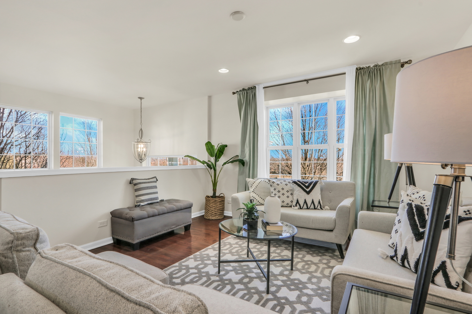 3210 Neubauer Circle Unit: 3210