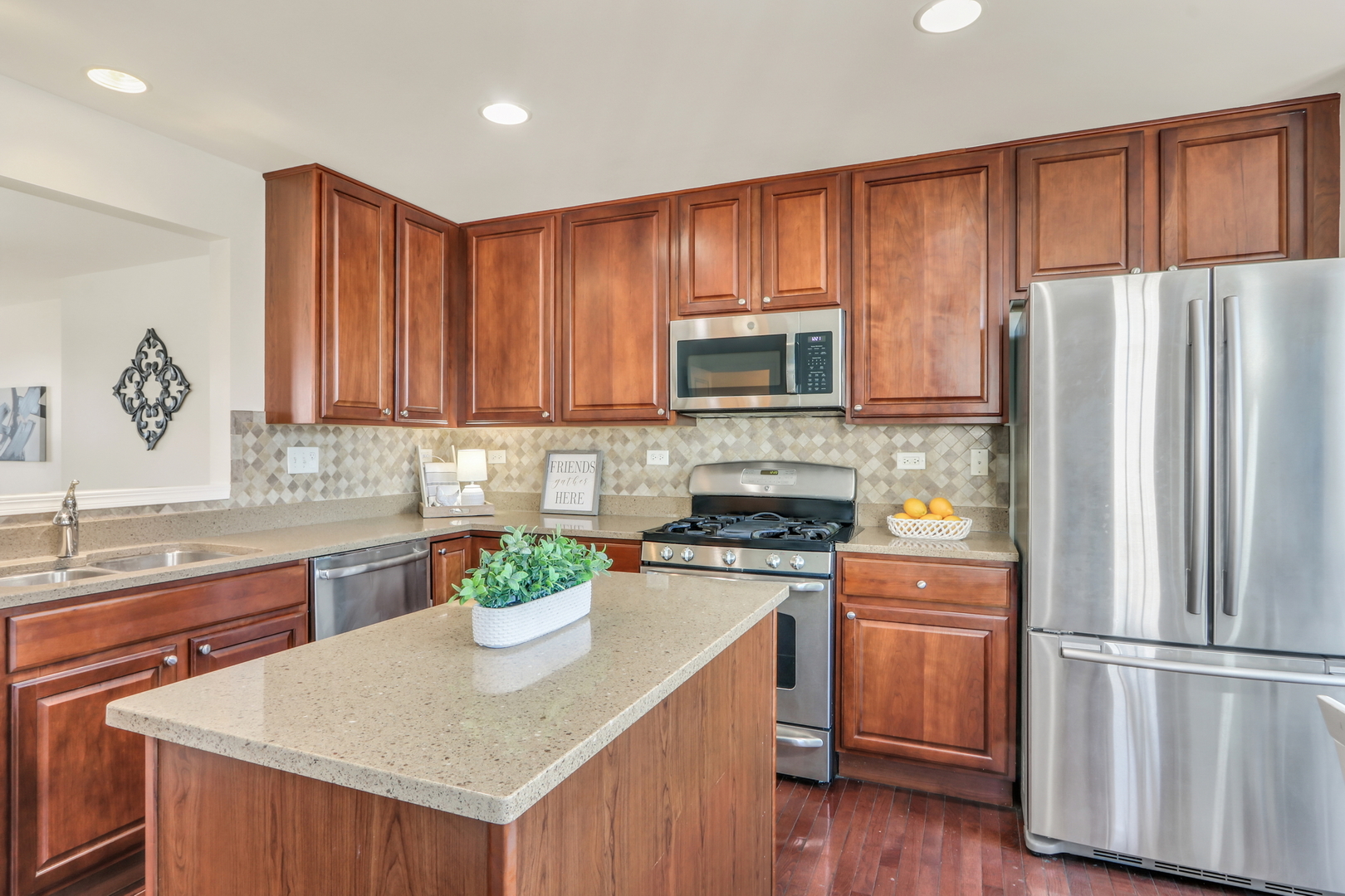 3210 Neubauer Circle Unit: 3210