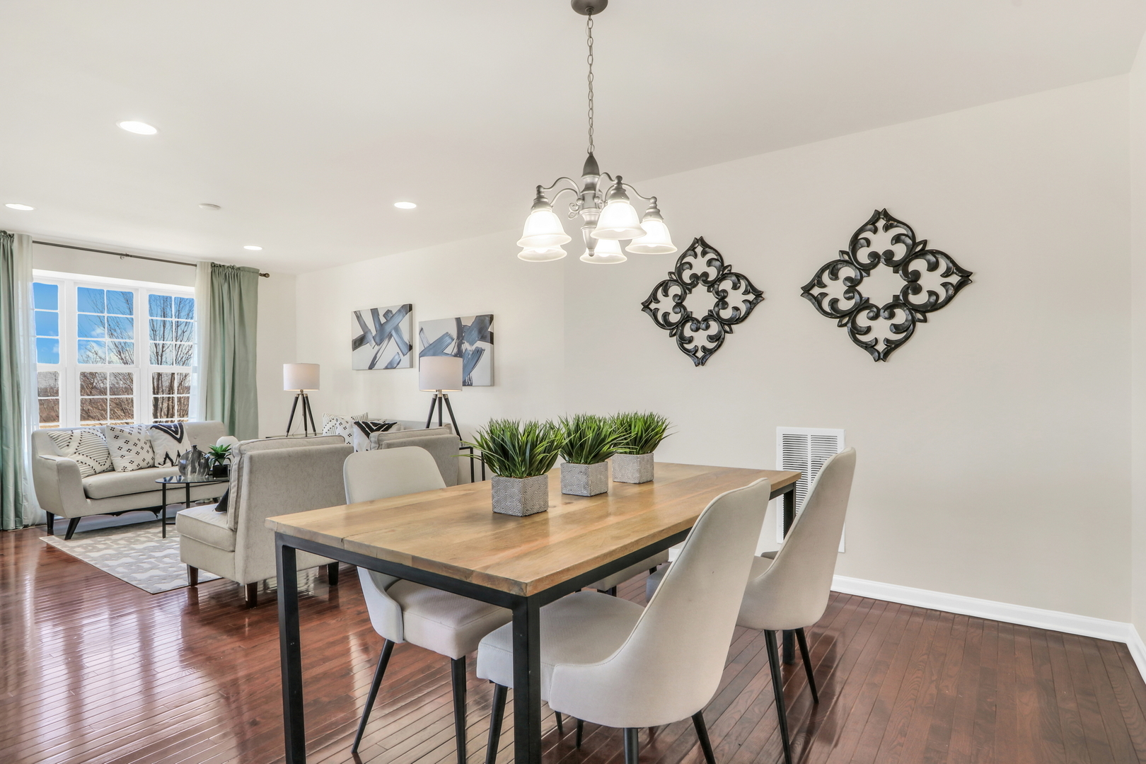 3210 Neubauer Circle Unit: 3210