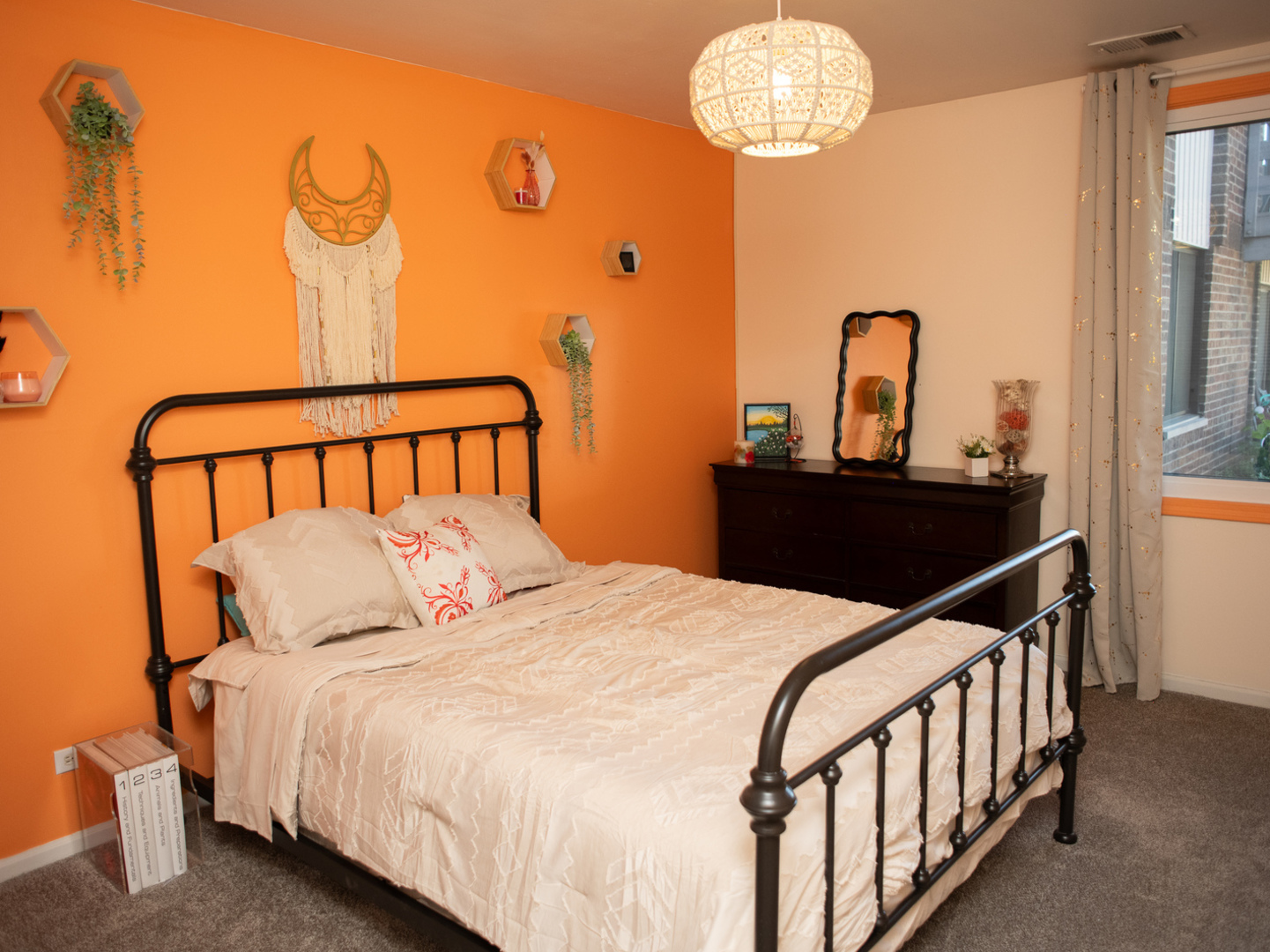 462 Raintree Court Unit: 1B