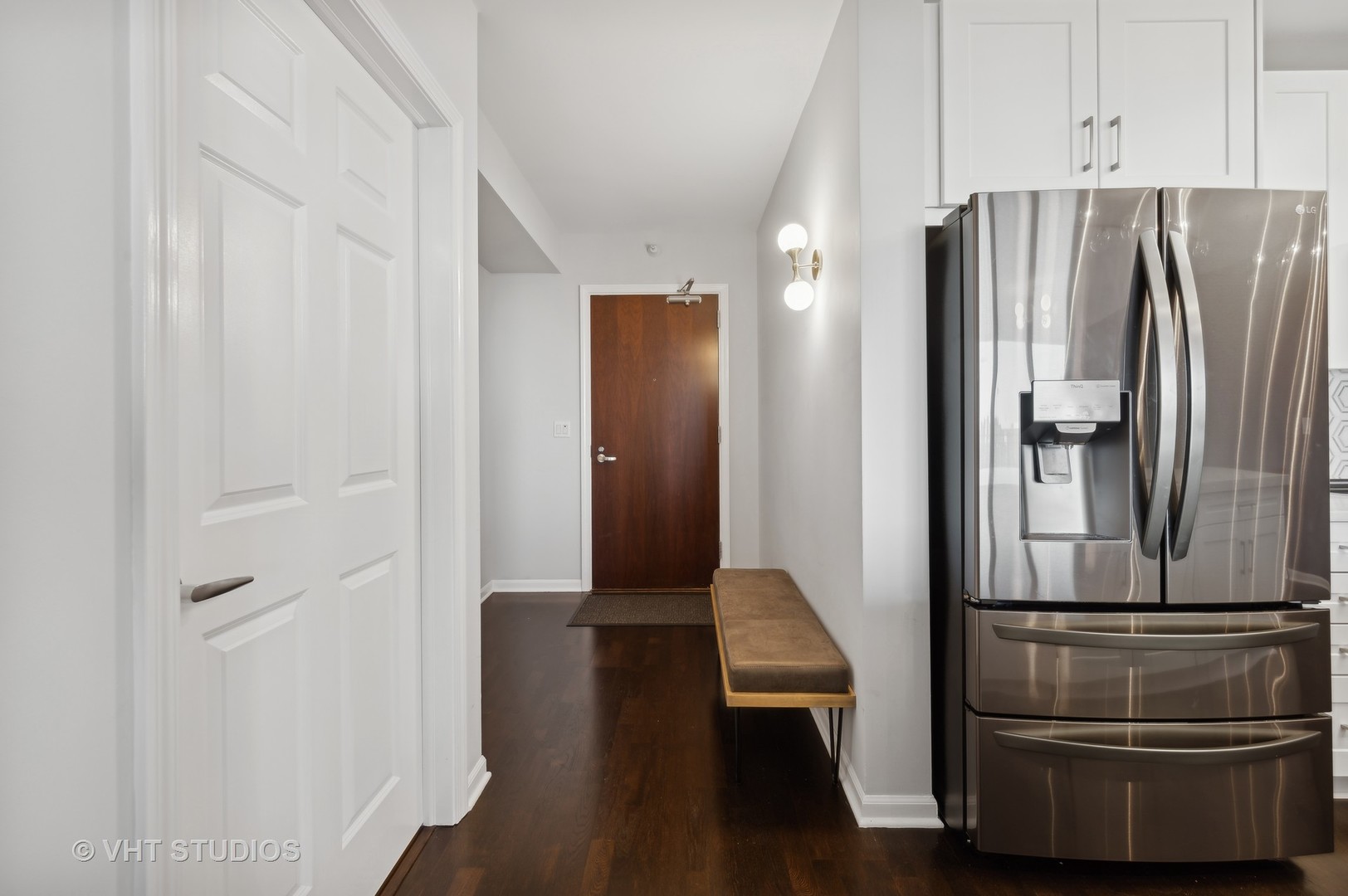 807 Davis Street Unit: 911