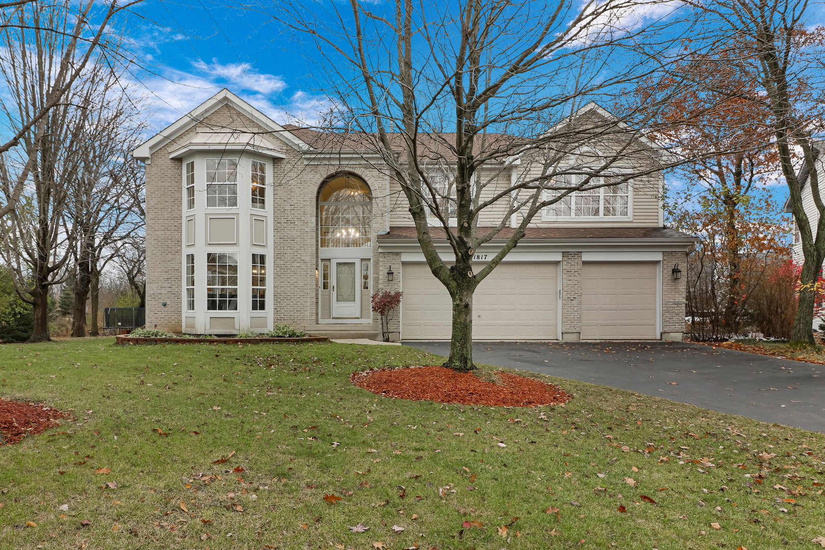 1817 S Waxwing Lane