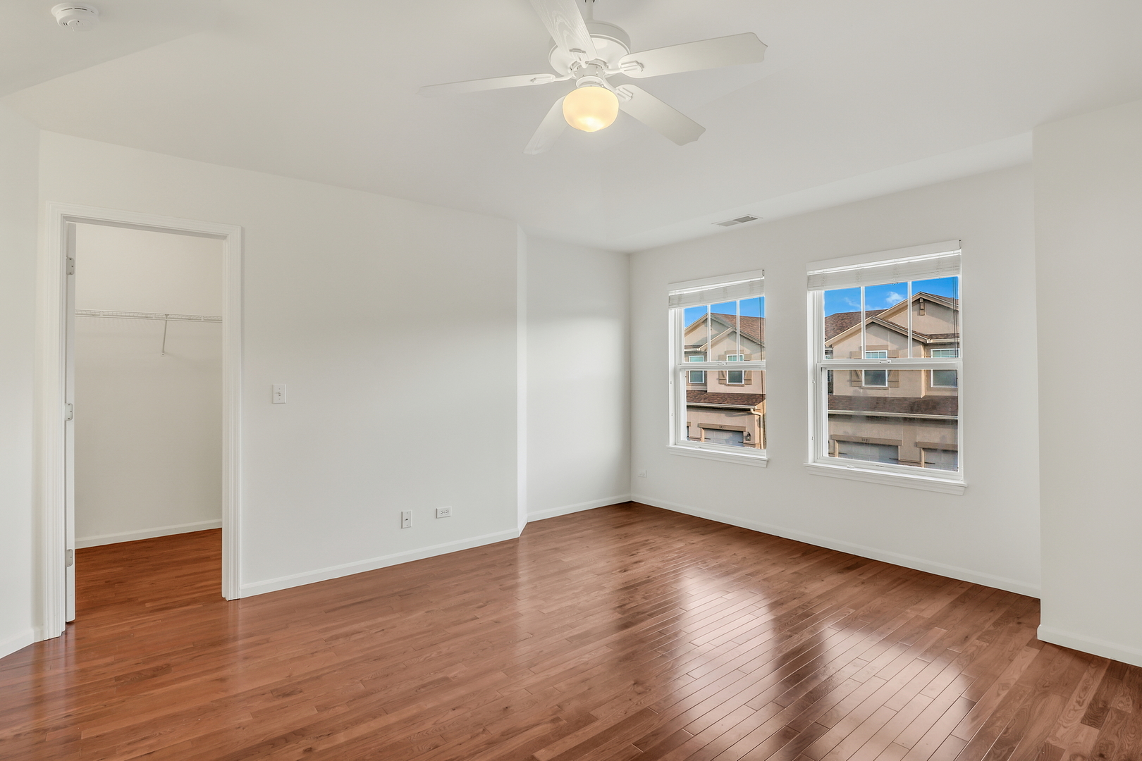 1829 N Crenshaw Circle