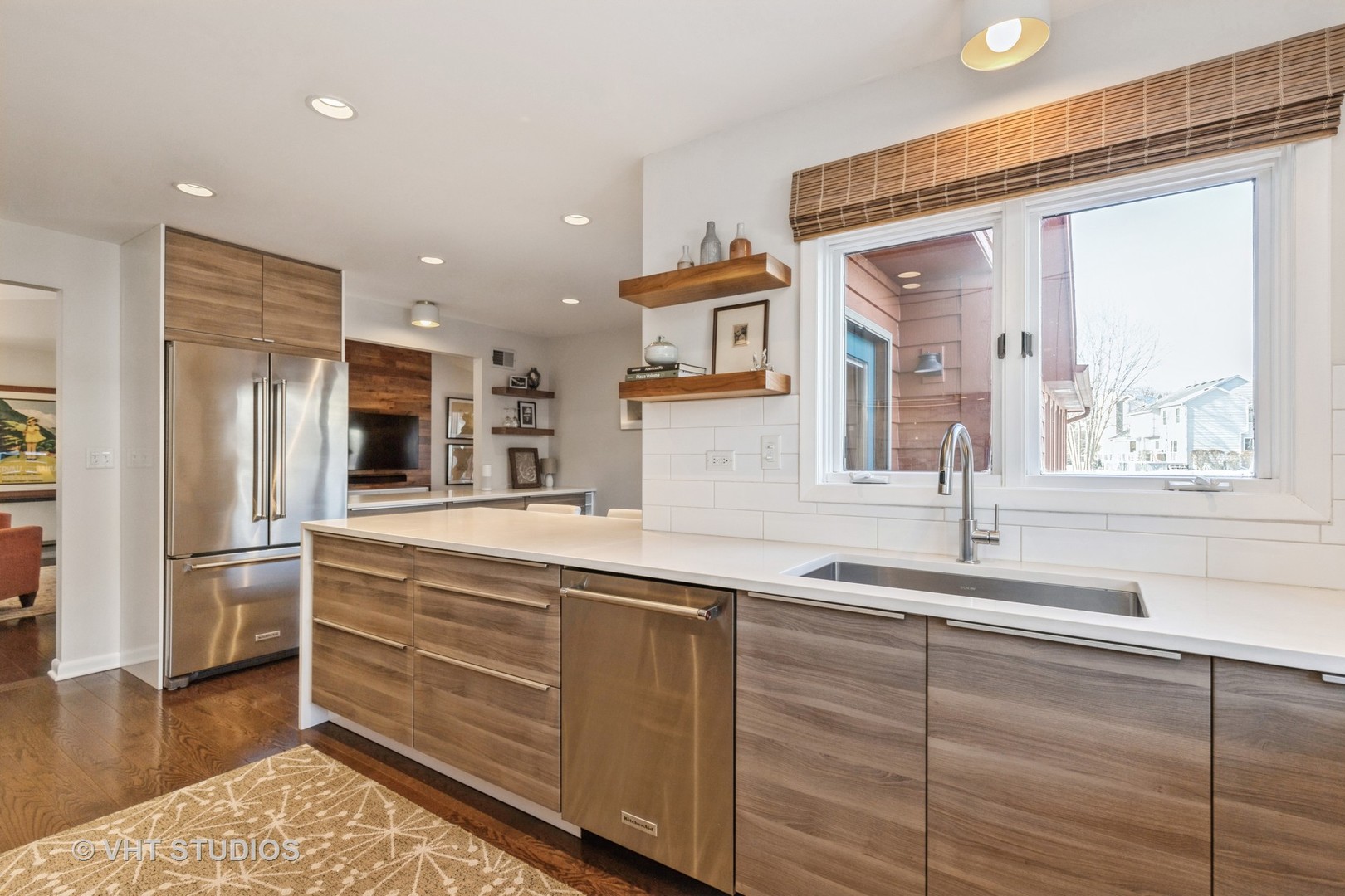 320 MAINSAIL Drive