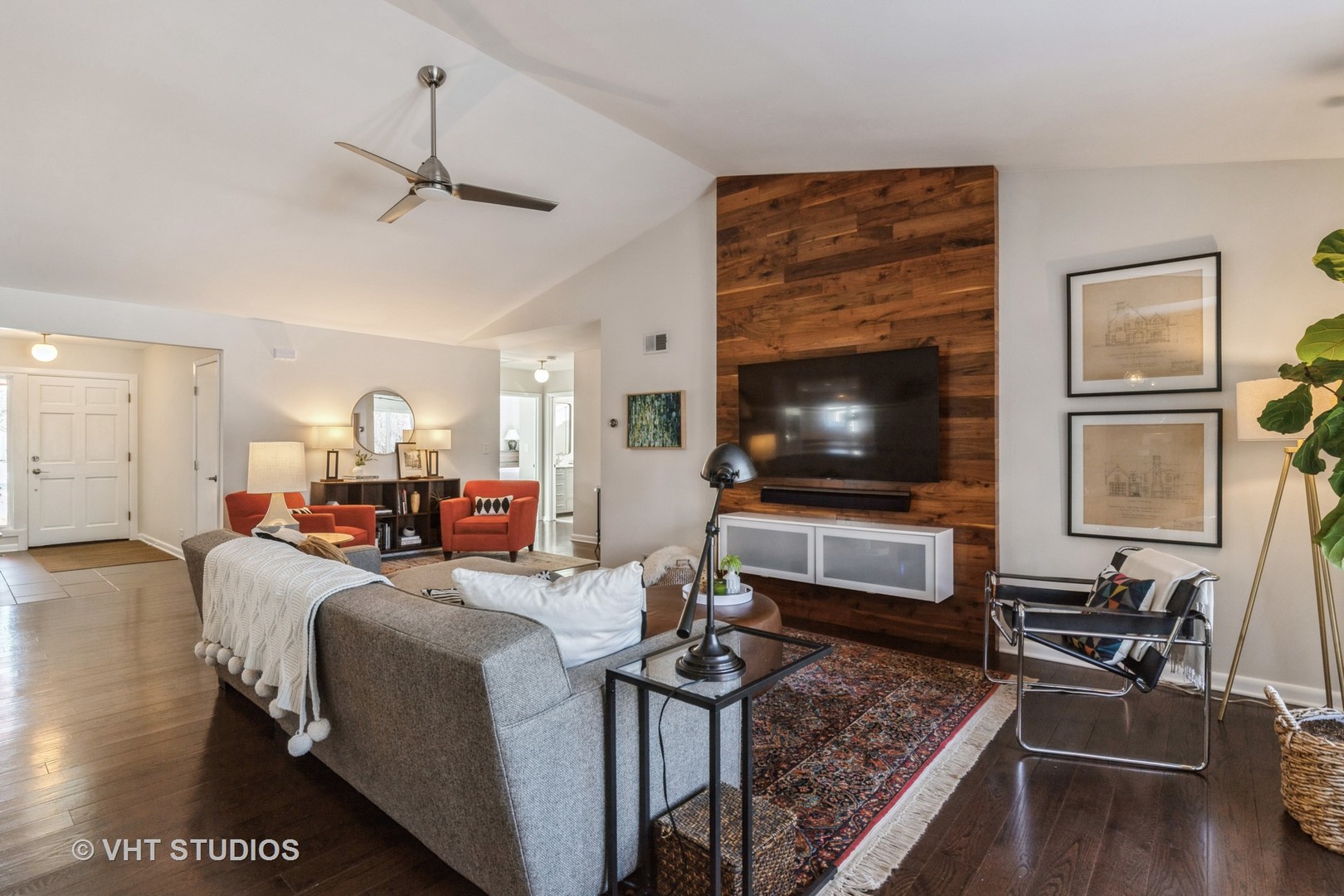 320 MAINSAIL Drive