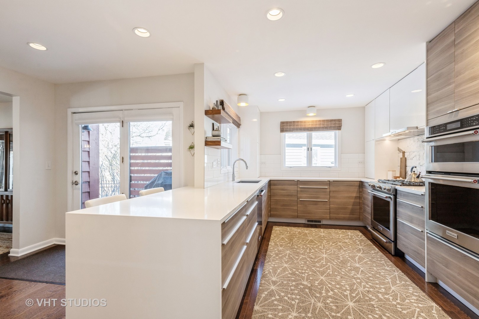 320 MAINSAIL Drive