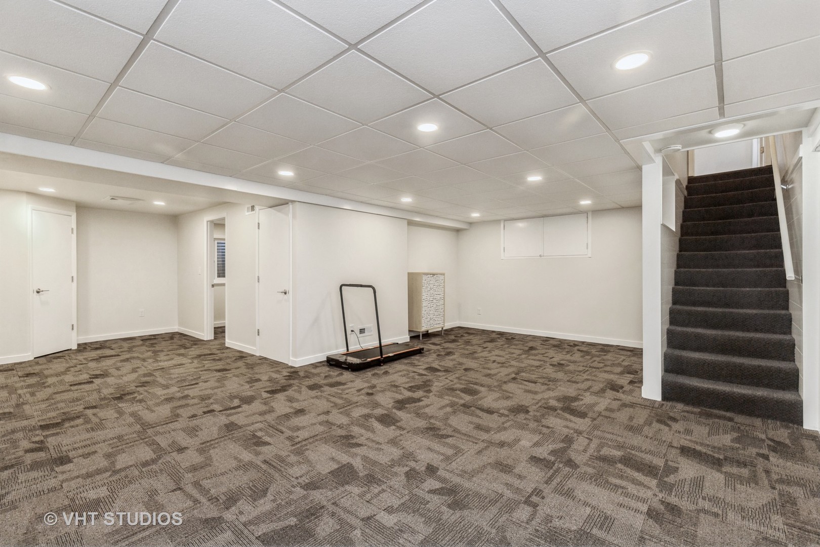 320 MAINSAIL Drive