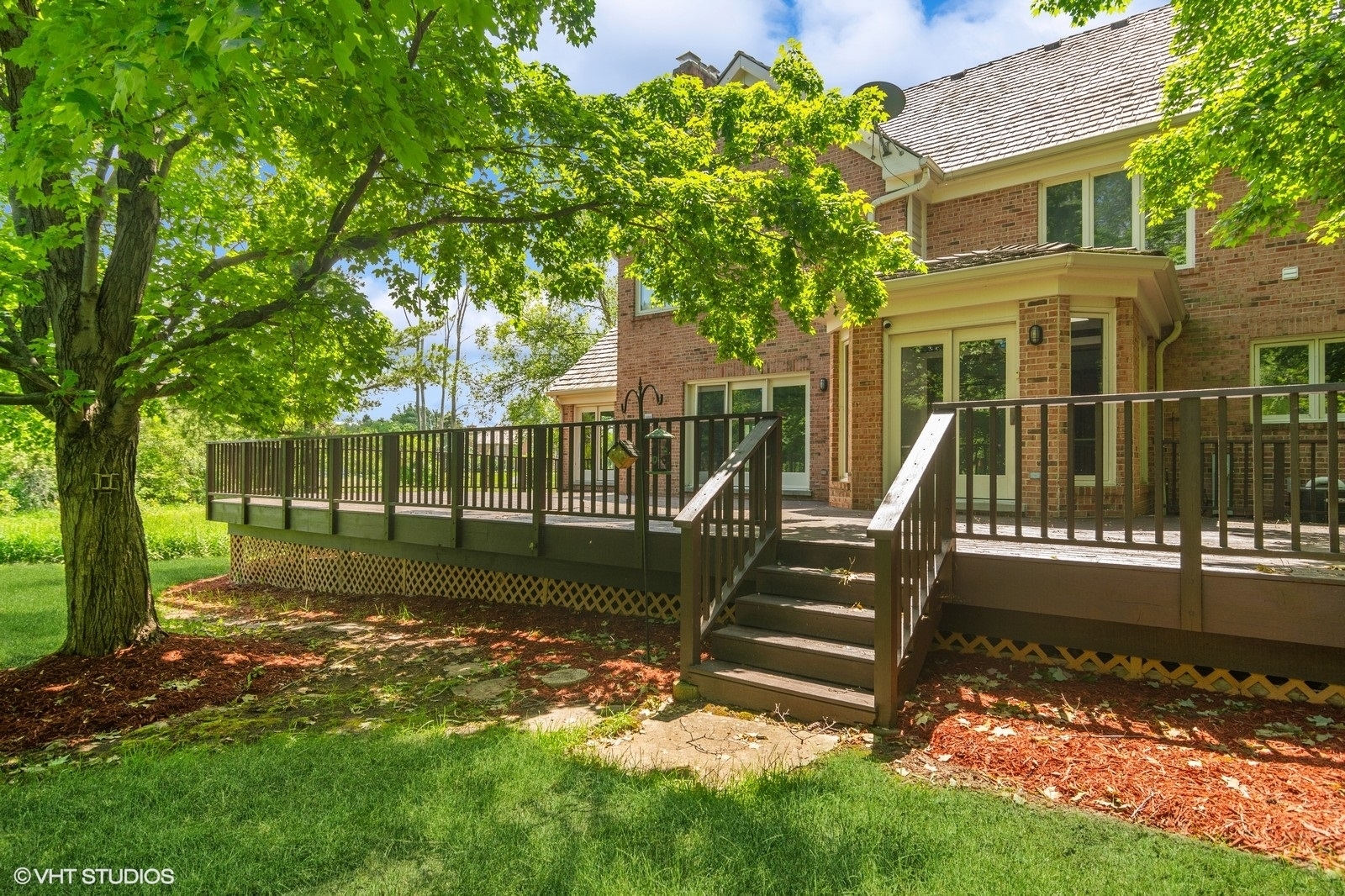3936 Lakeview Court