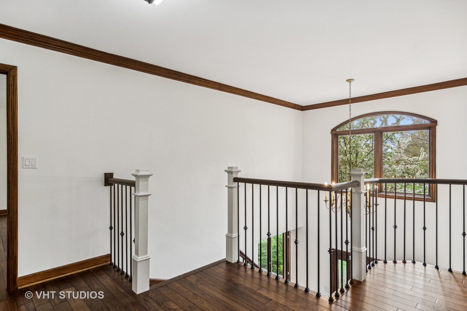 3936 Lakeview Court