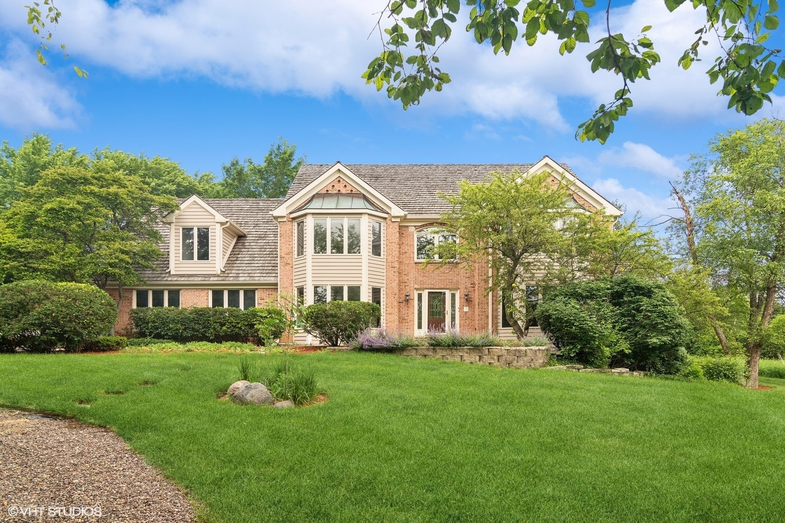 3936 Lakeview Court