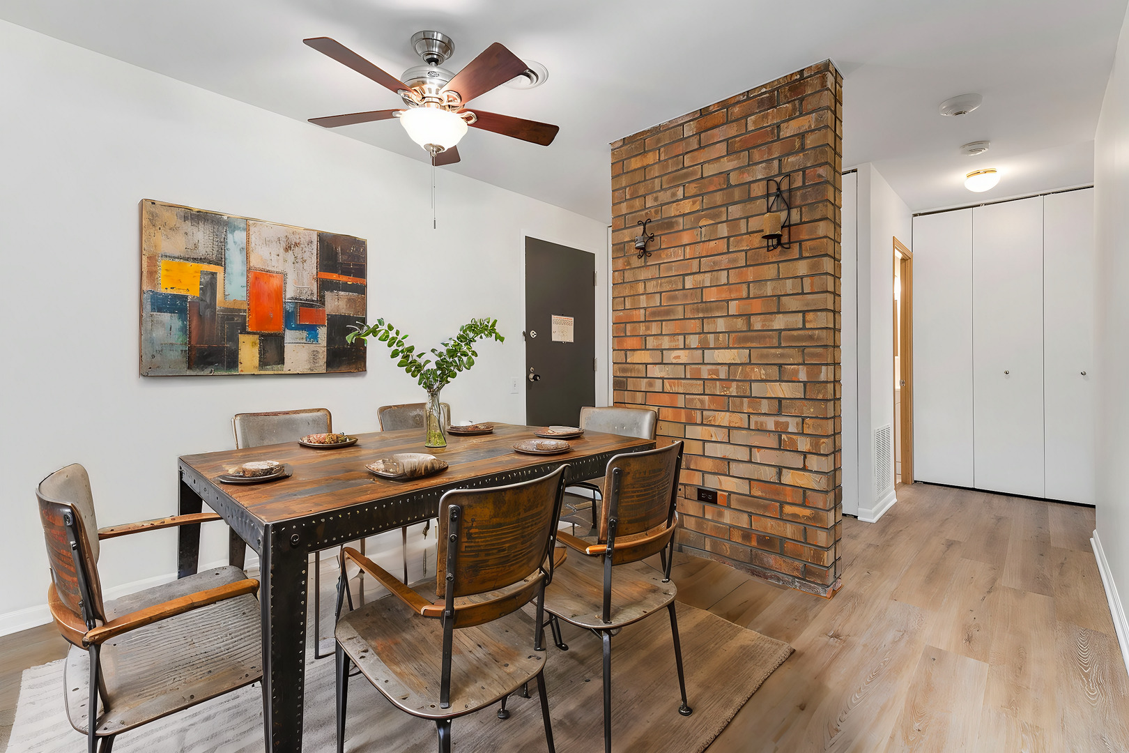 420 Walnut Creek Lane Unit: 3305