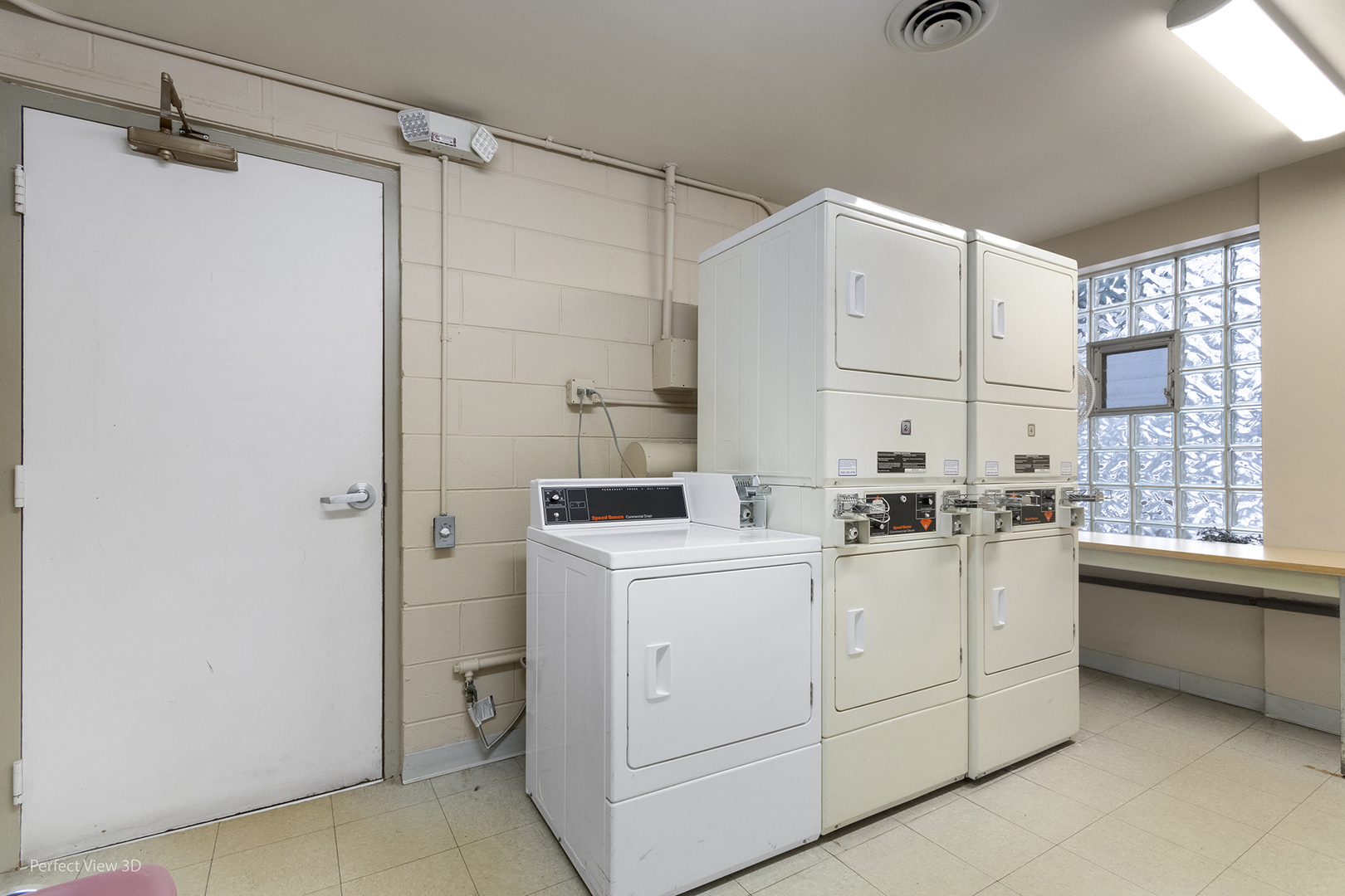 420 Walnut Creek Lane Unit: 3305