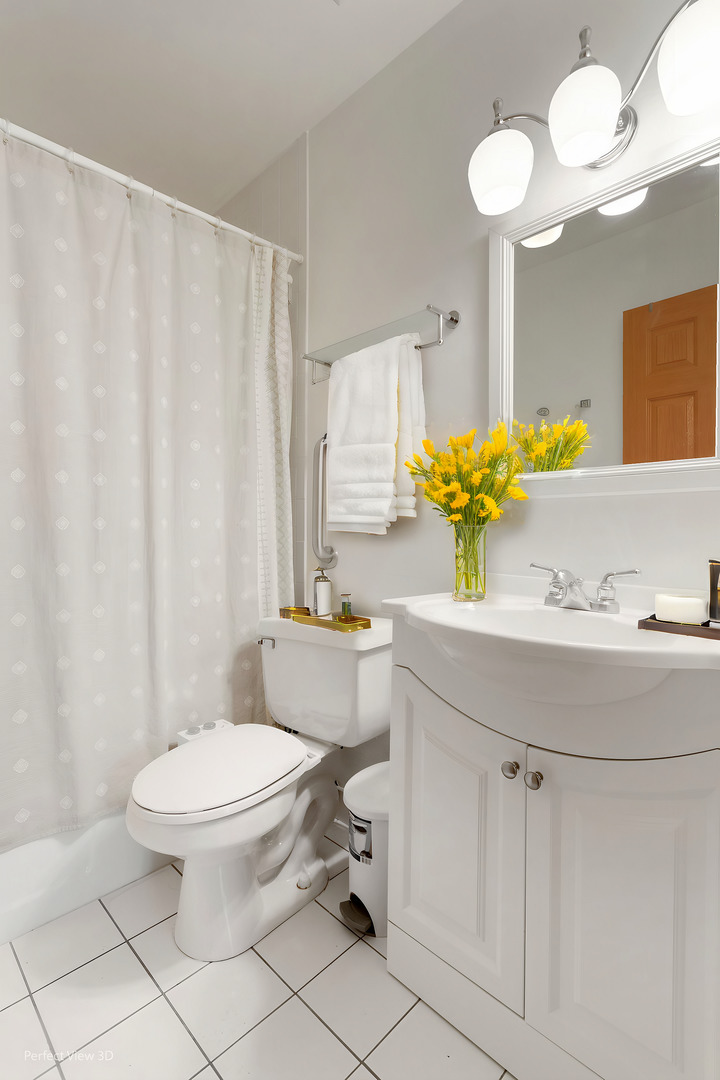420 Walnut Creek Lane Unit: 3305