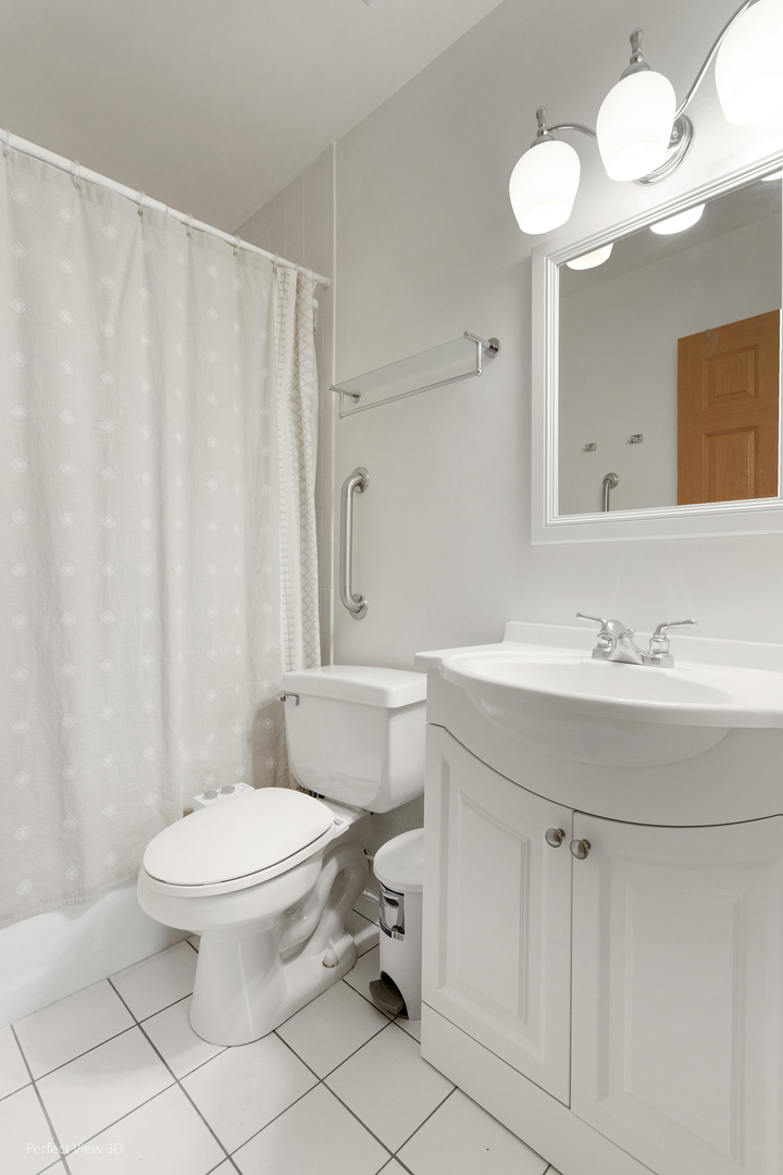 420 Walnut Creek Lane Unit: 3305