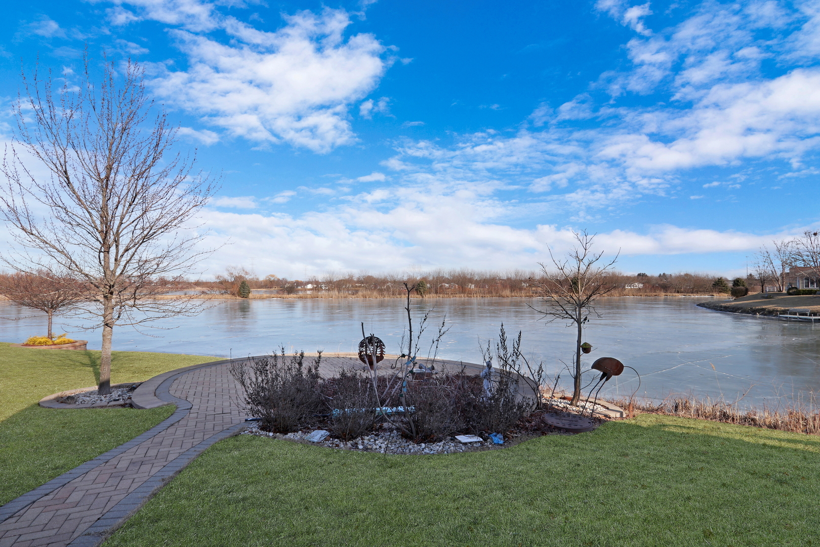 323 Legacy Court