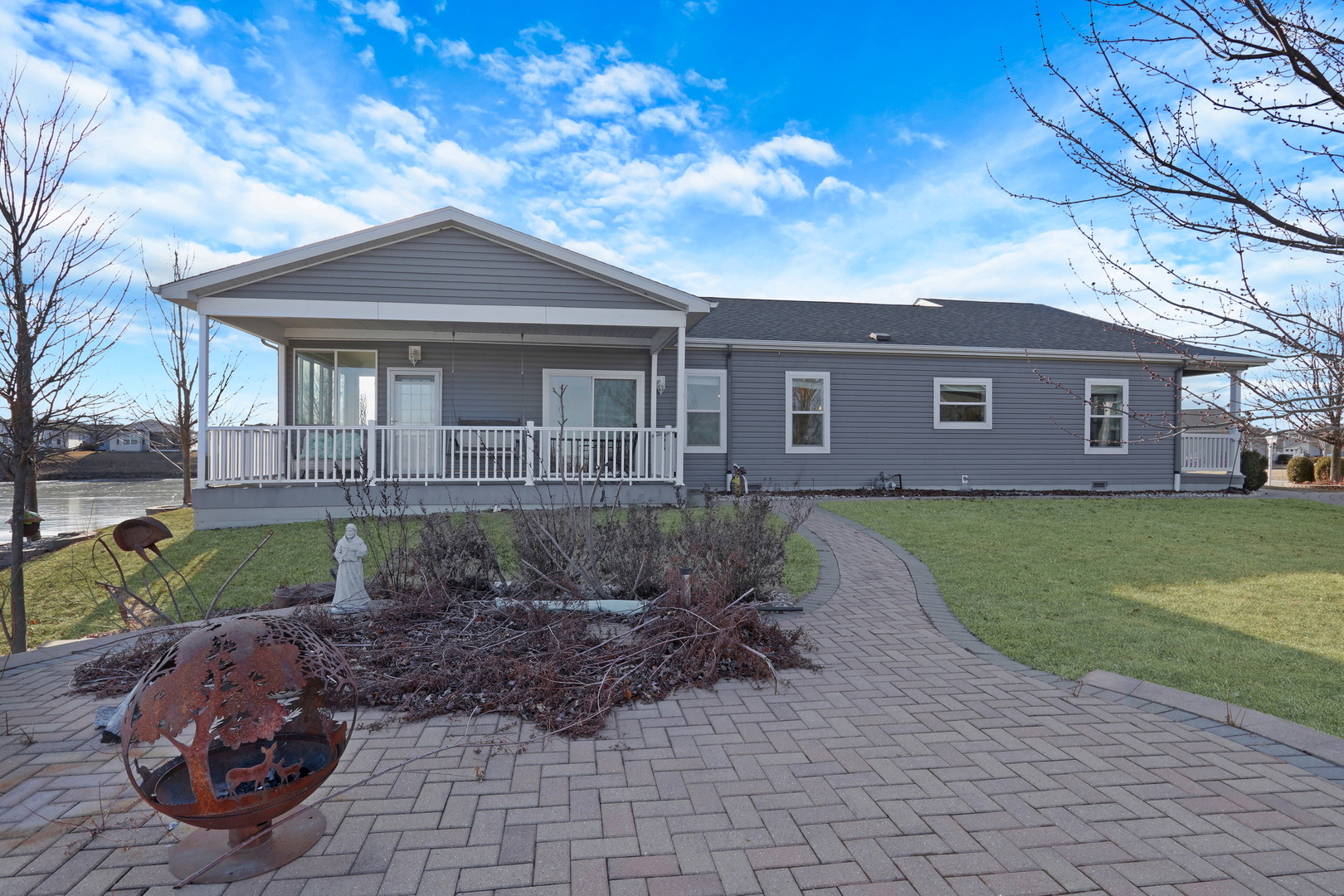 323 Legacy Court
