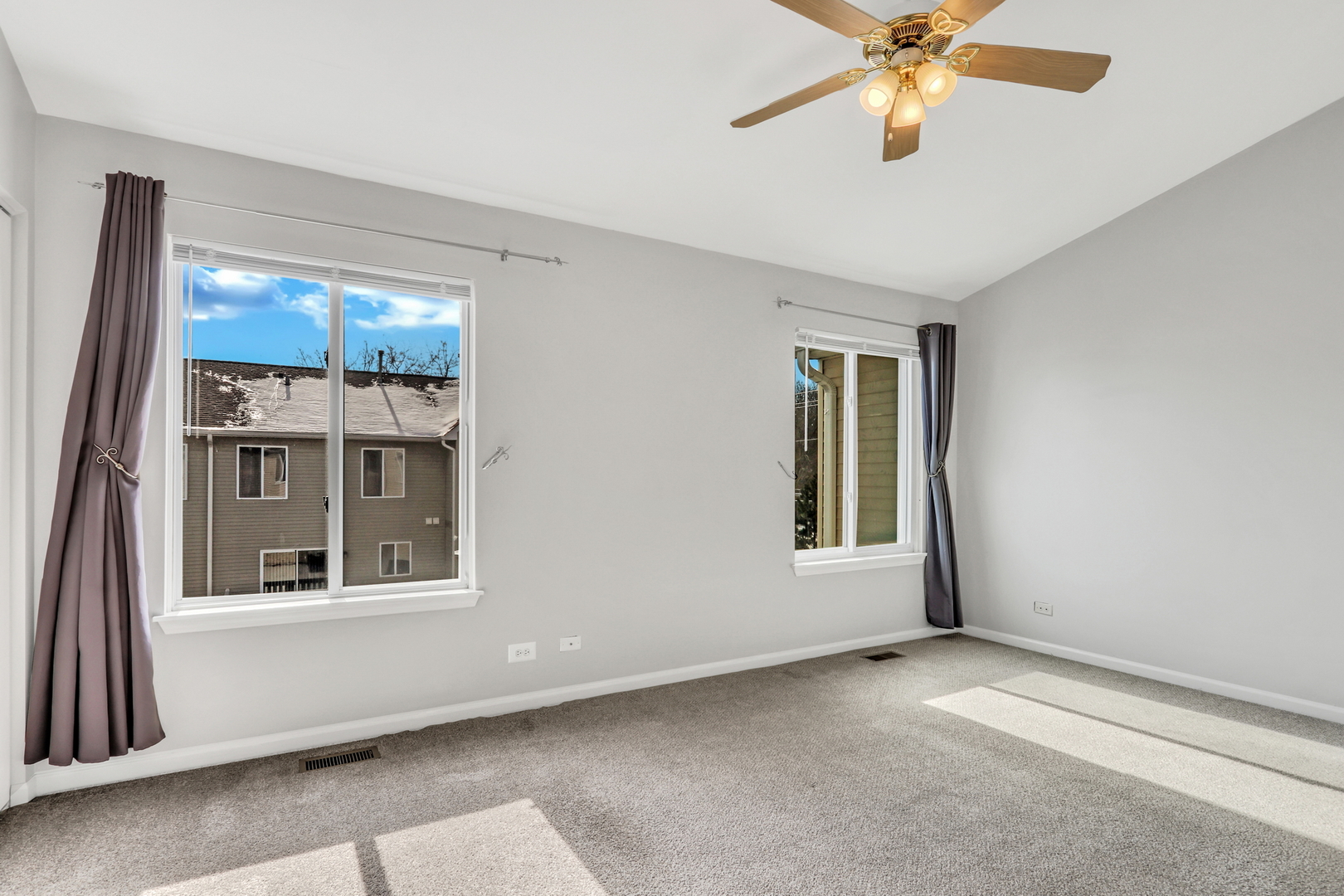 4585 W Hill Avenue Unit: 4585