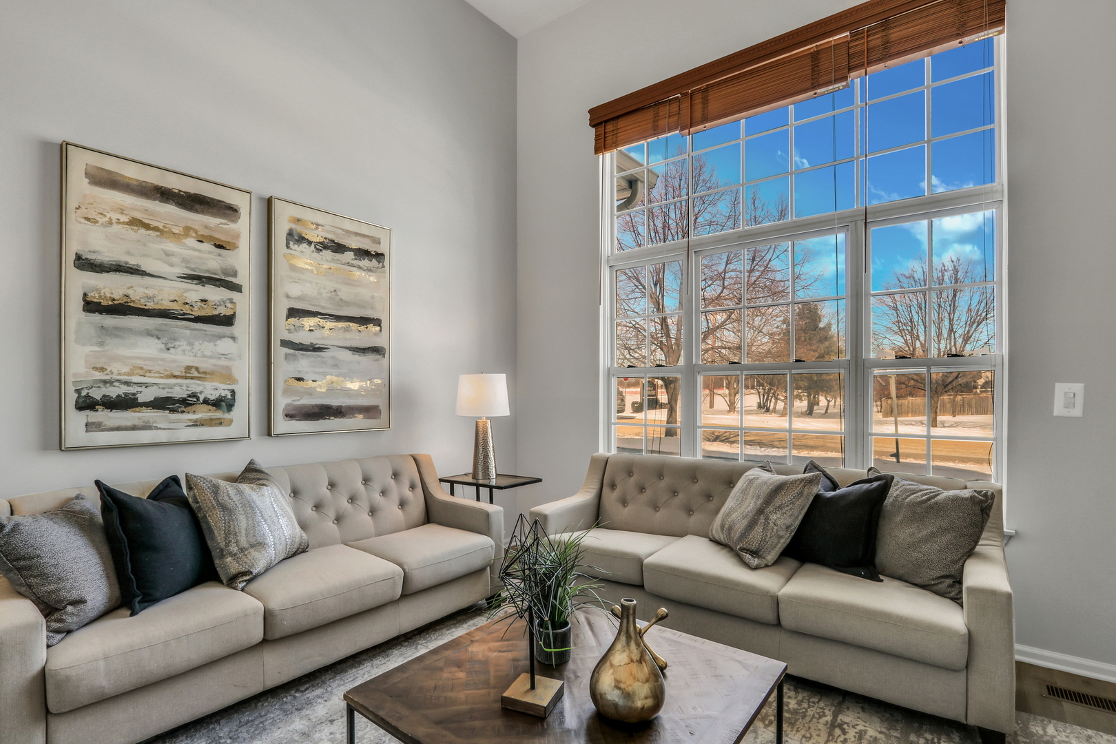 4585 W Hill Avenue Unit: 4585