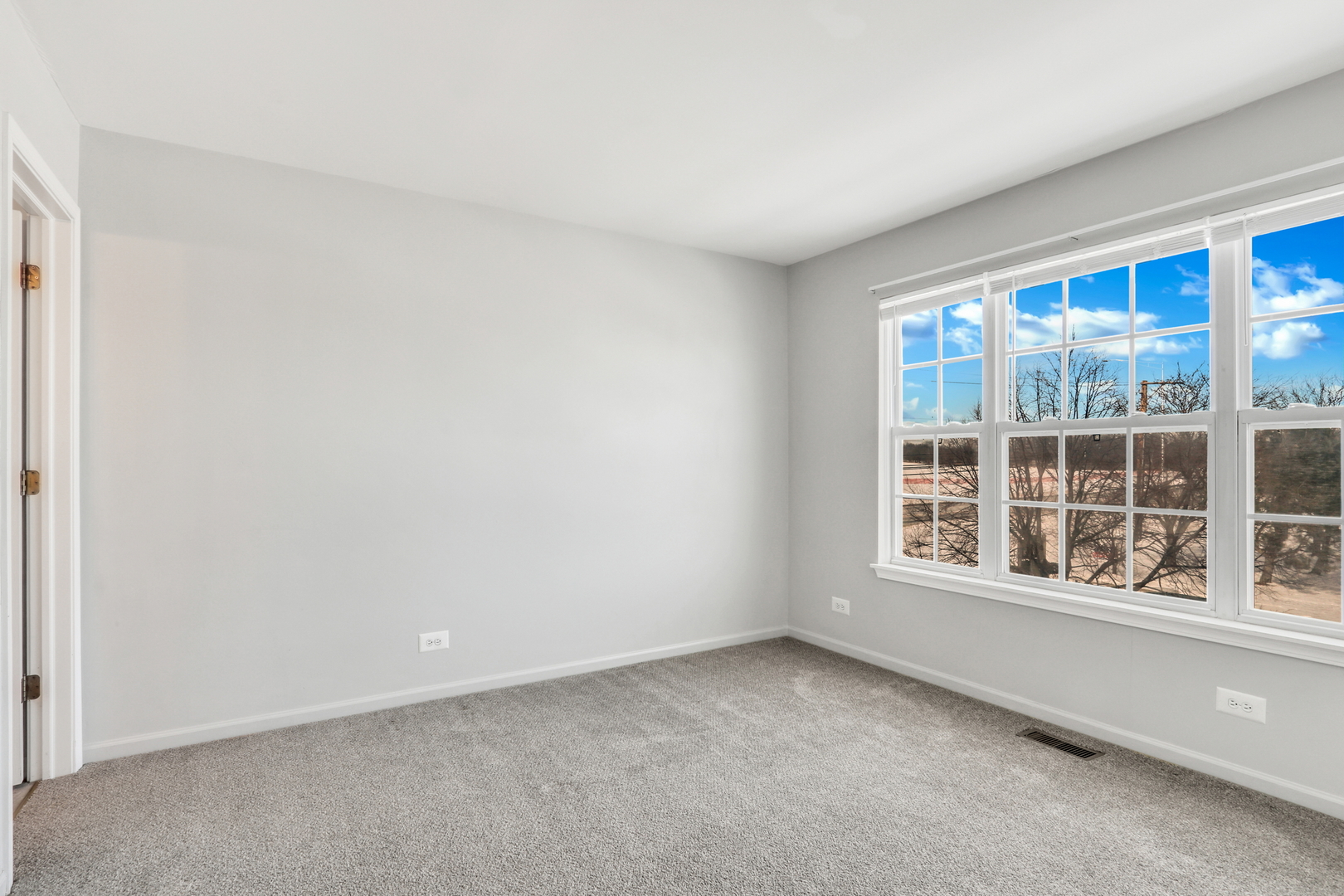 4585 W Hill Avenue Unit: 4585