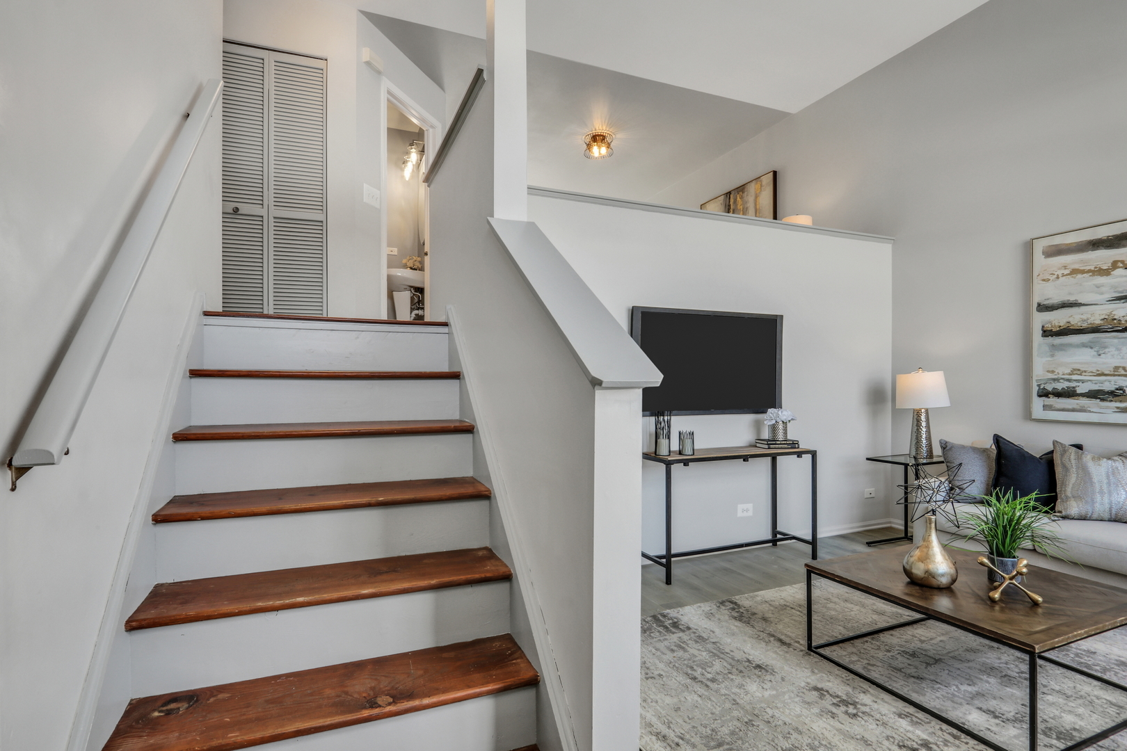 4585 W Hill Avenue Unit: 4585