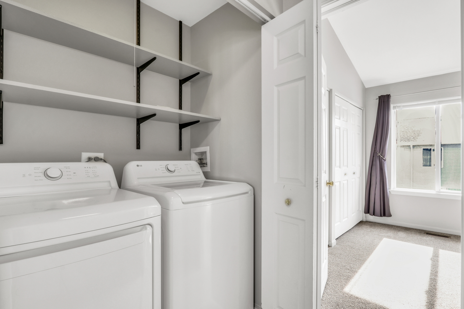 4585 W Hill Avenue Unit: 4585