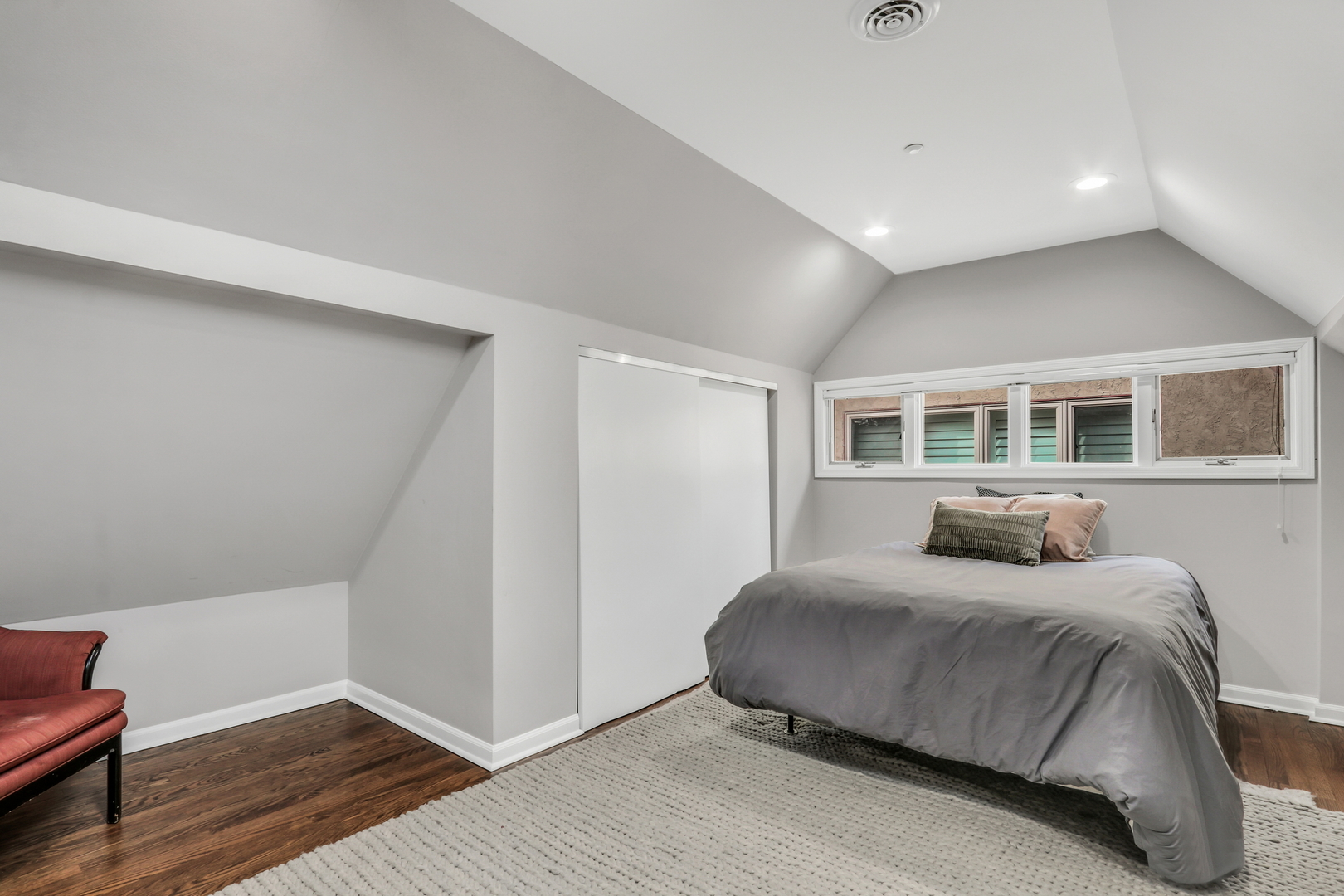 933 Central Avenue Unit: 6