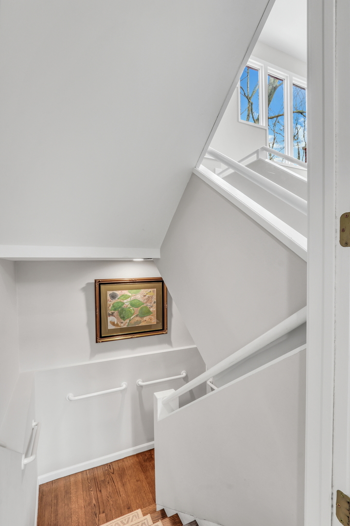 933 Central Avenue Unit: 6