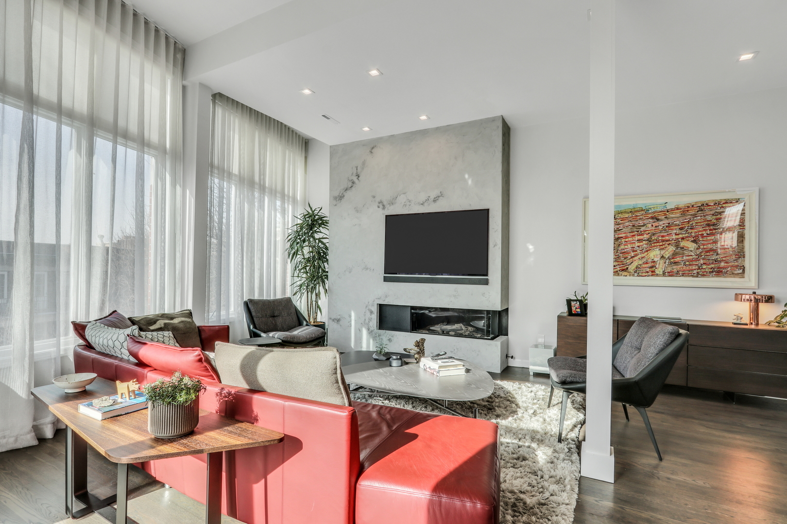 2919 N Burling Street Unit: J