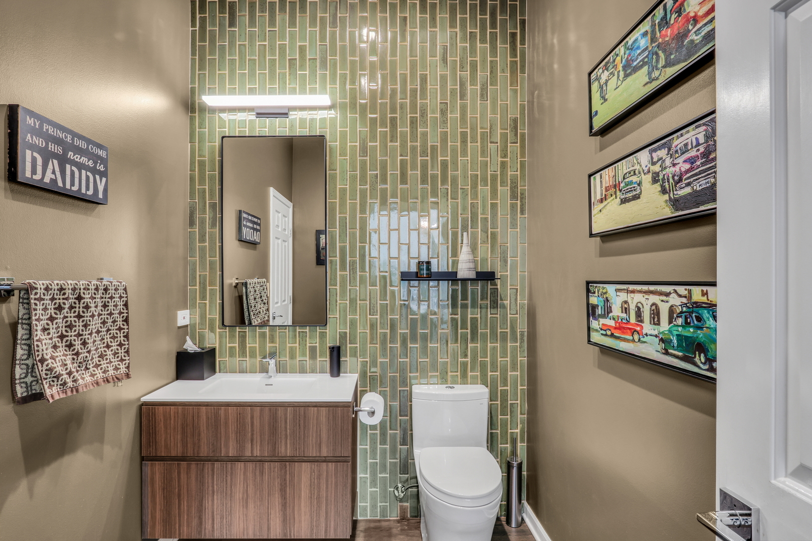 2919 N Burling Street Unit: J
