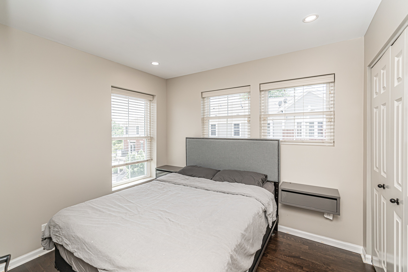 226 W Hyde Street Unit: 8-4