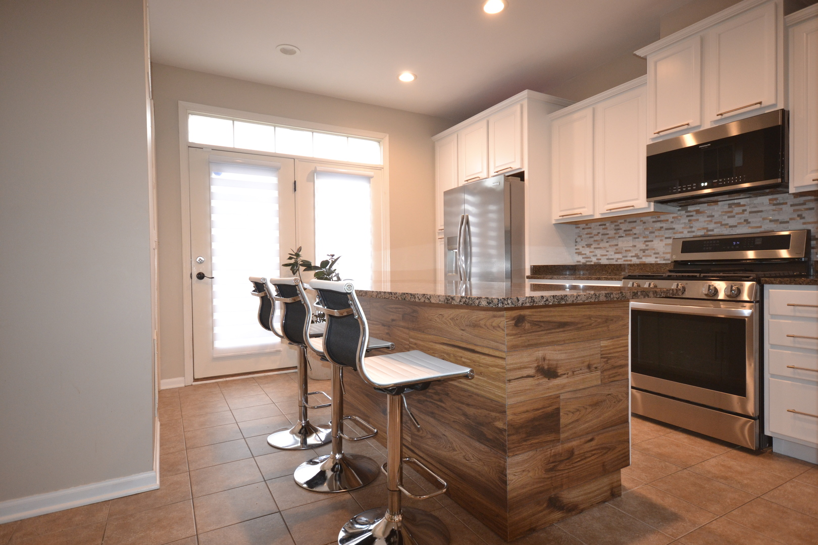 226 W Hyde Street Unit: 8-4