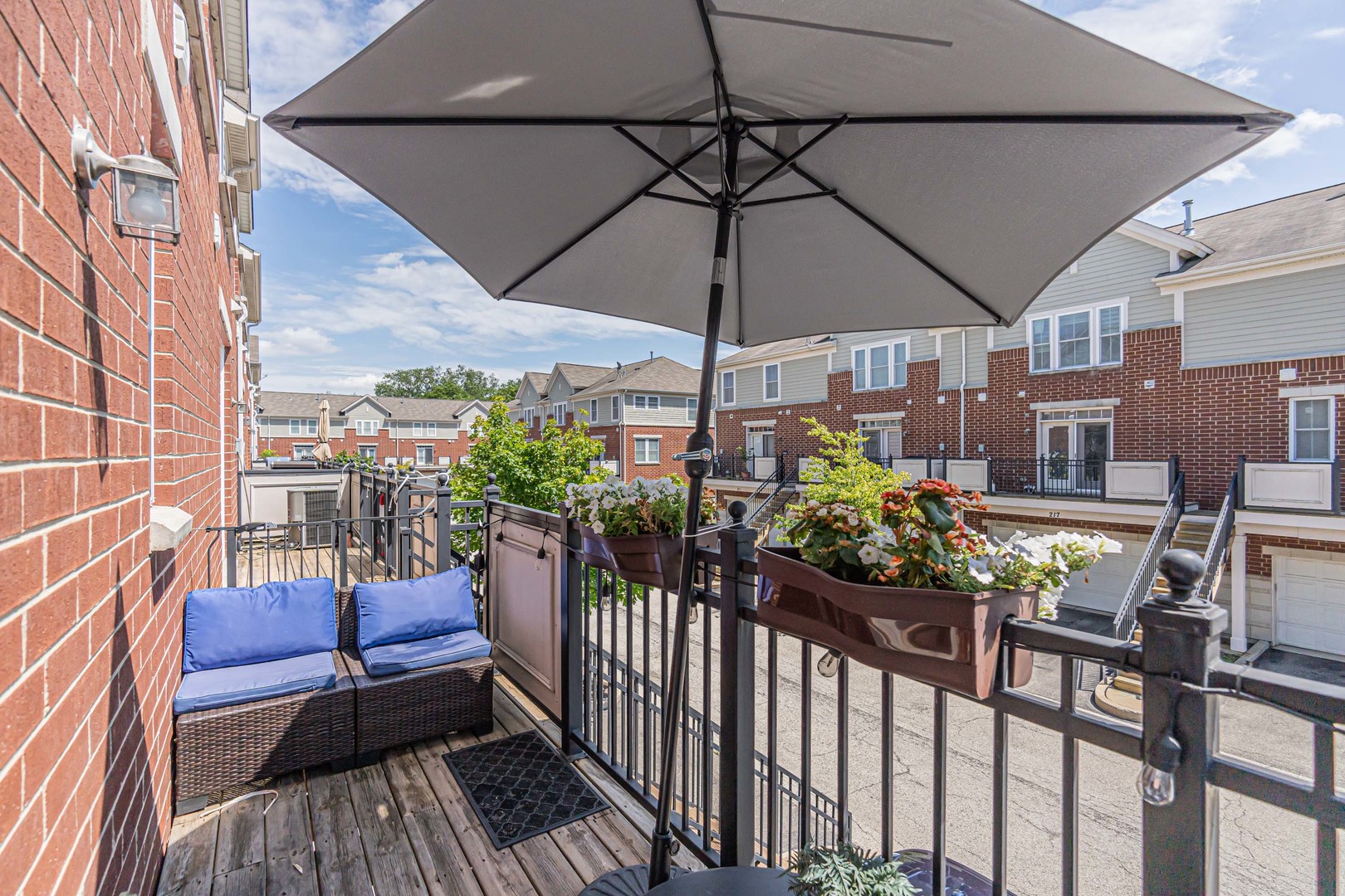 226 W Hyde Street Unit: 8-4