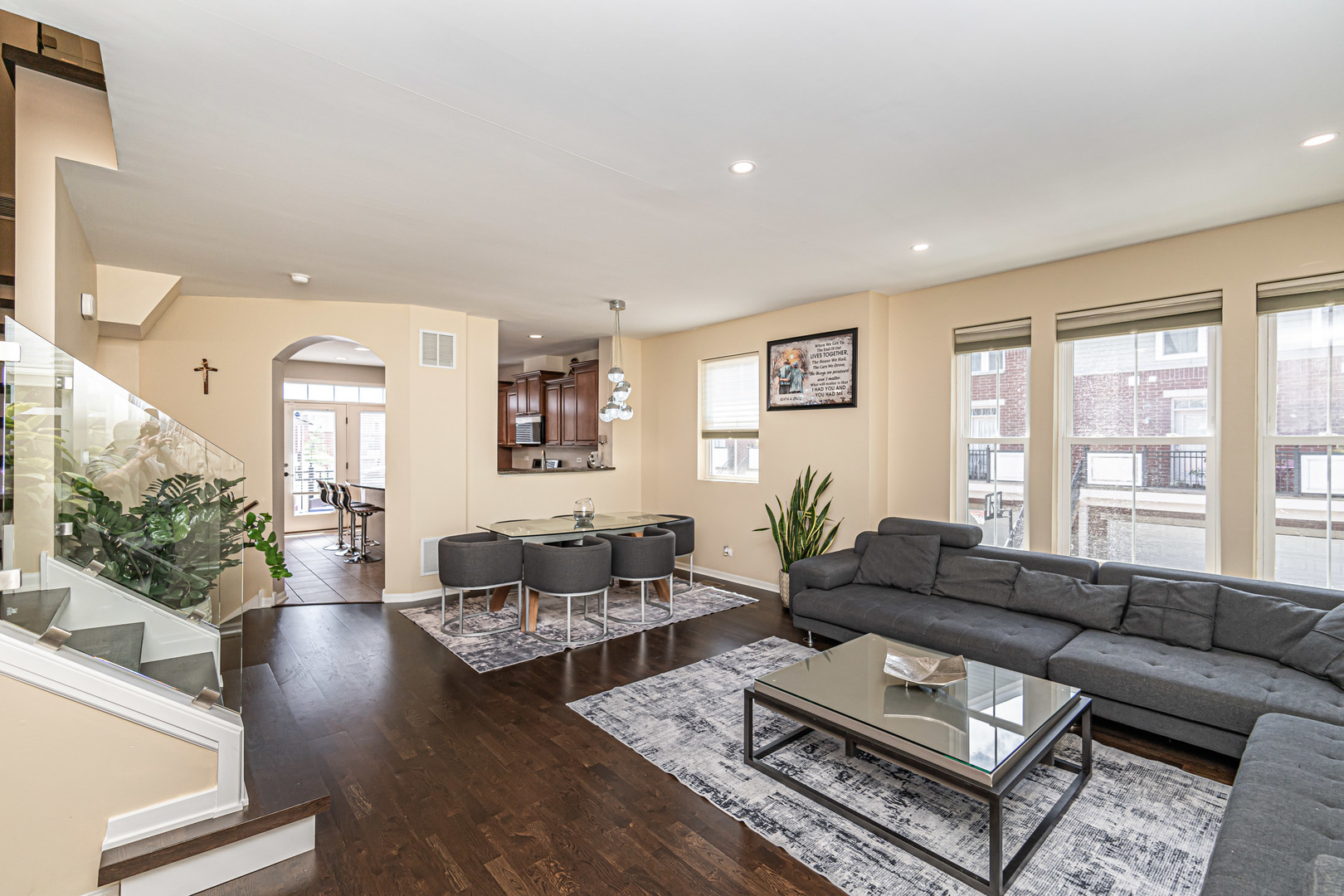 226 W Hyde Street Unit: 8-4