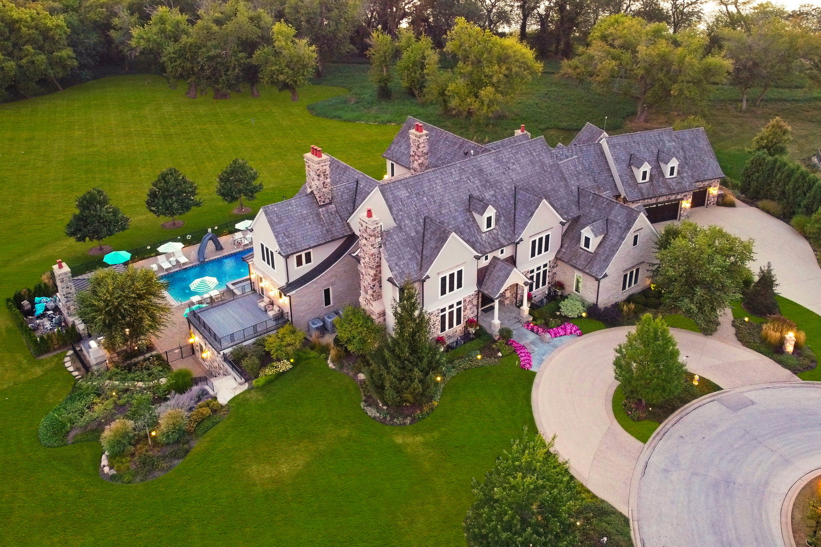120 Dillons Court