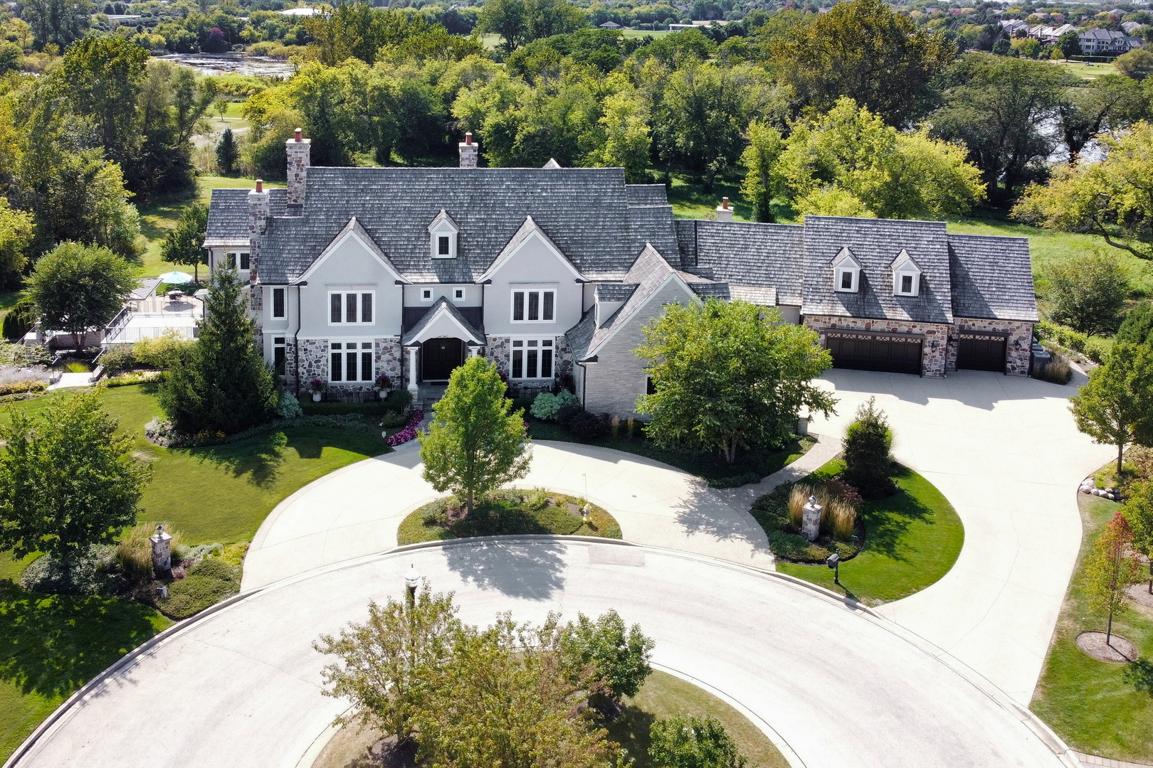 120 Dillons Court
