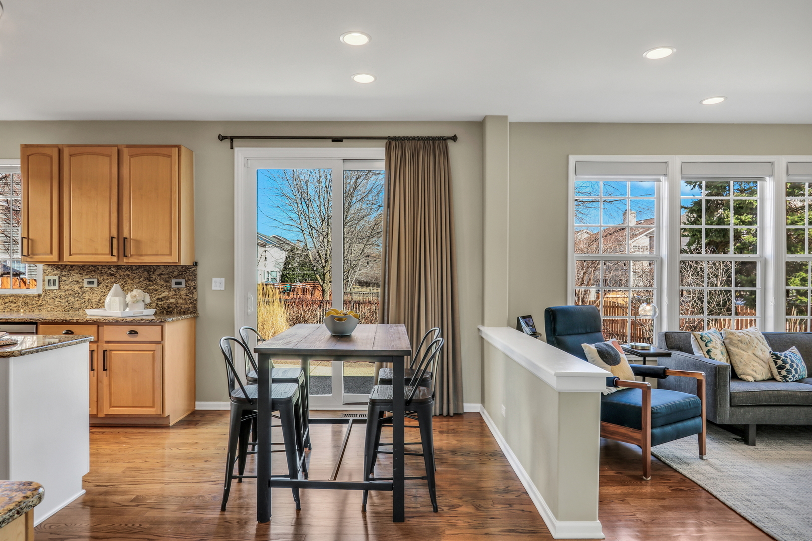 1135 Hadley Circle