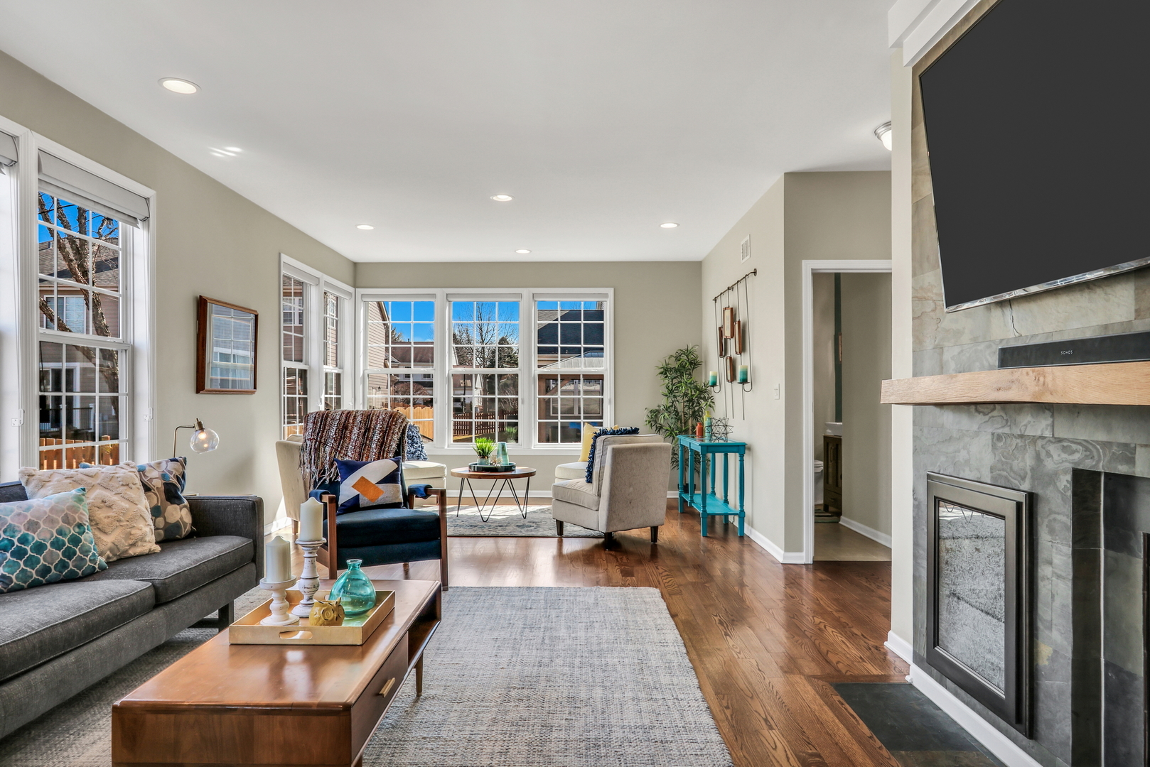 1135 Hadley Circle