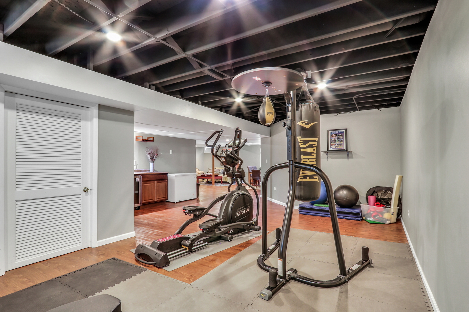 1135 Hadley Circle