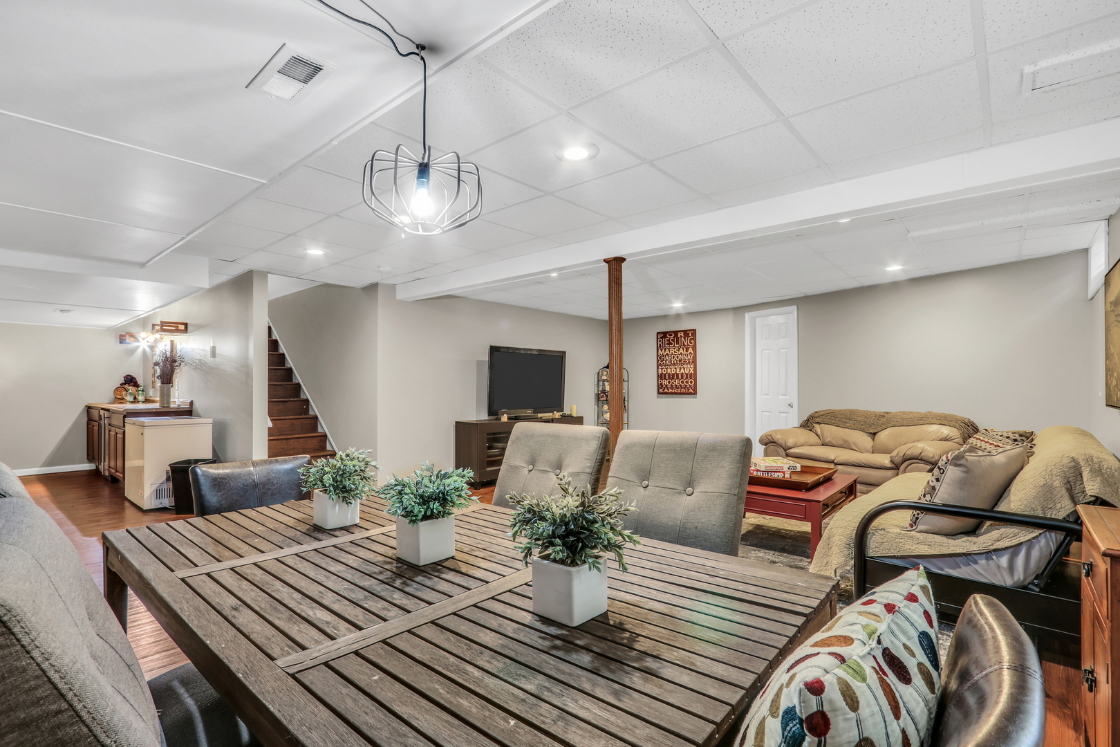 1135 Hadley Circle