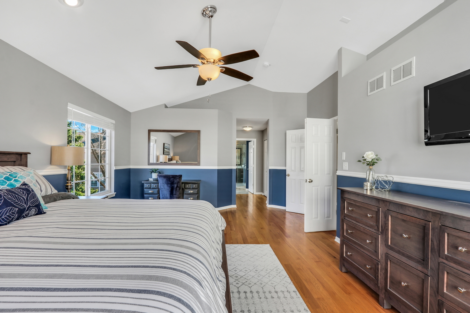 1135 Hadley Circle