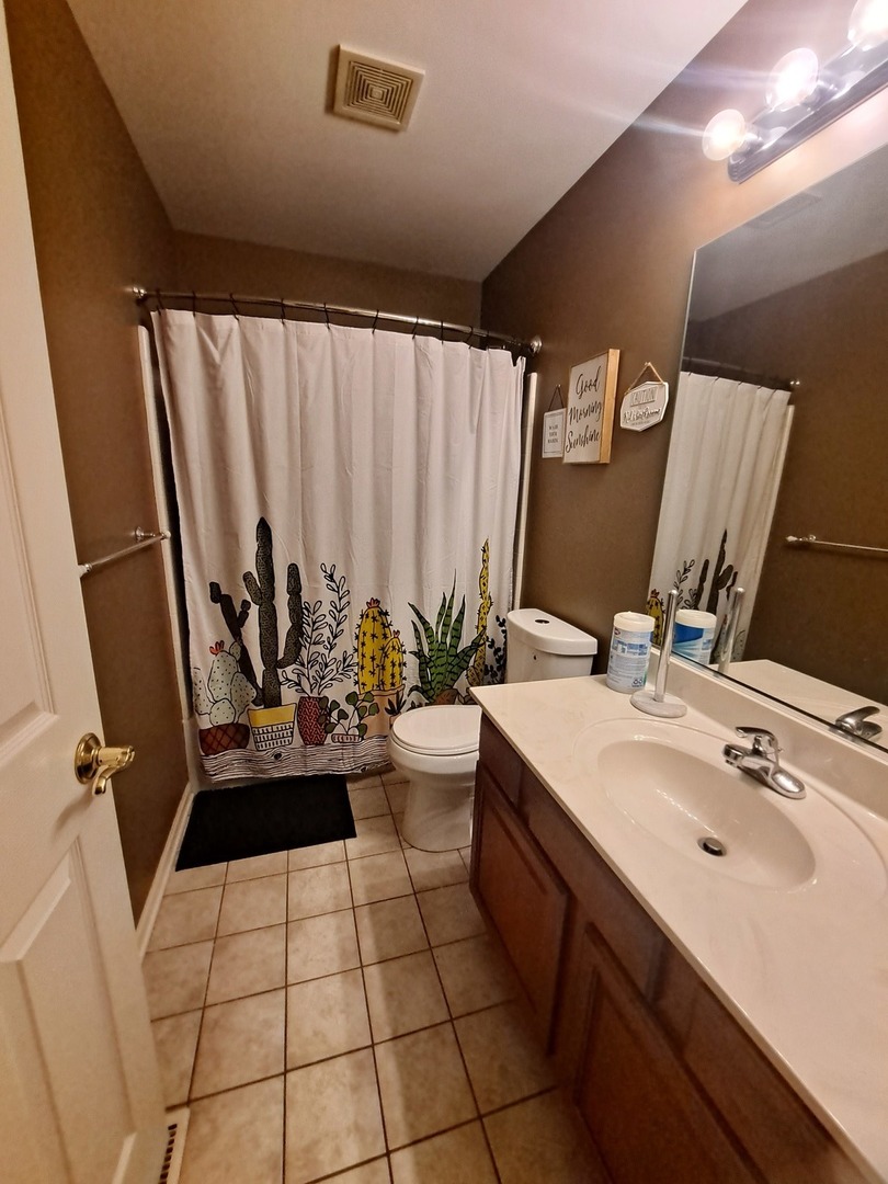 2280 W Bentley Lane